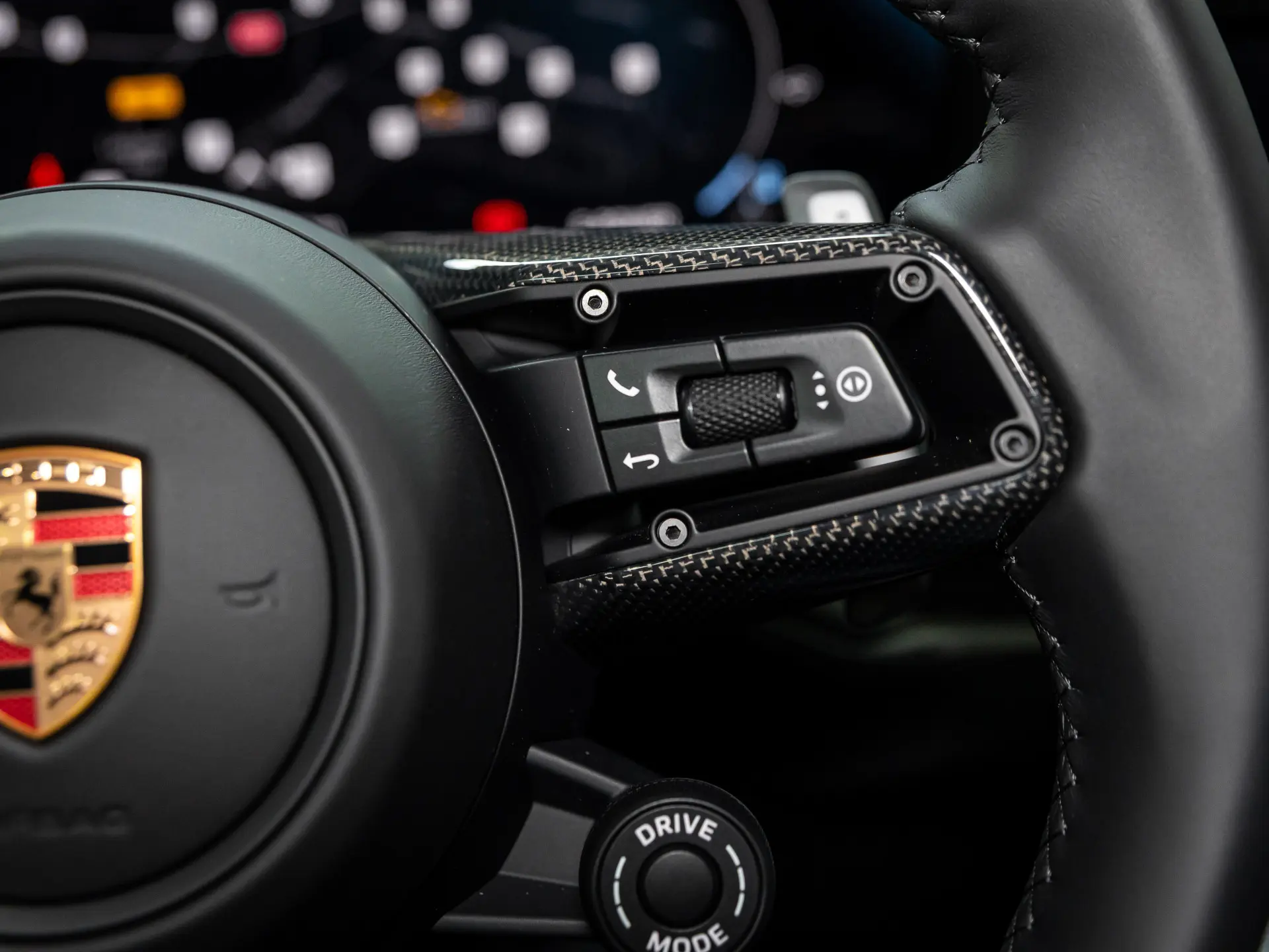 Cayenne E-Hybrid Black Edition