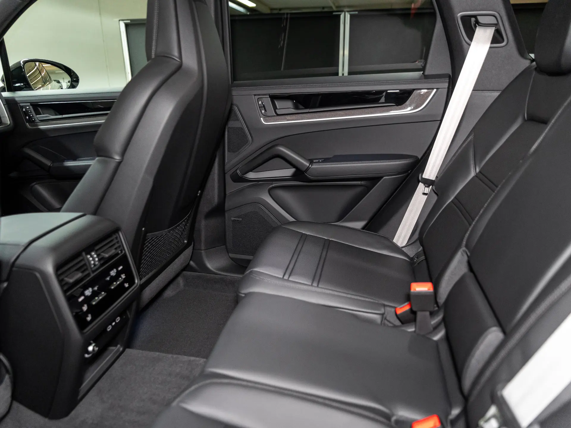 Cayenne E-Hybrid Black Edition