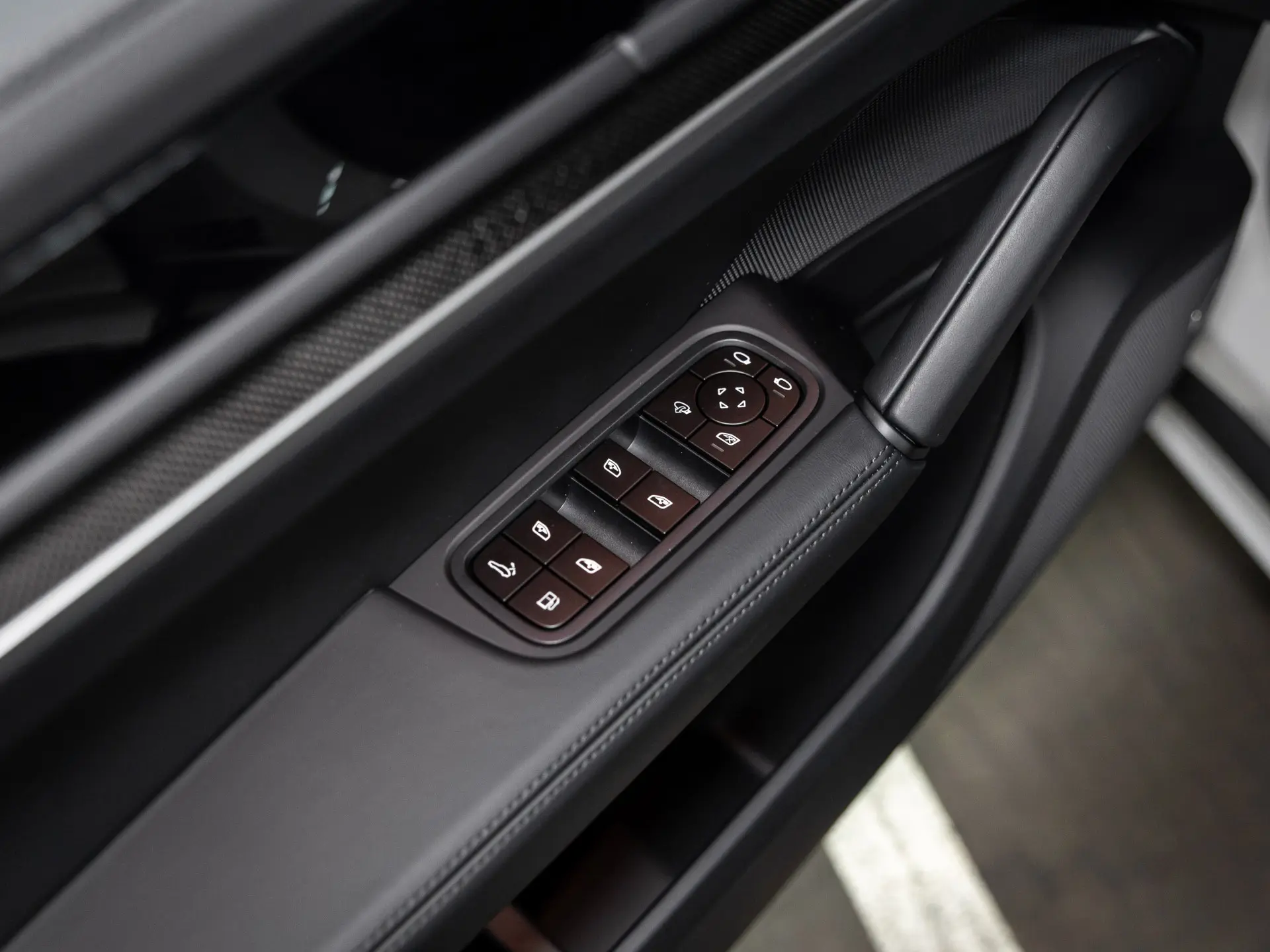 Cayenne E-Hybrid Black Edition