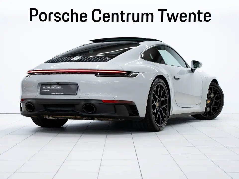 Porsche 911 Carrera GTS