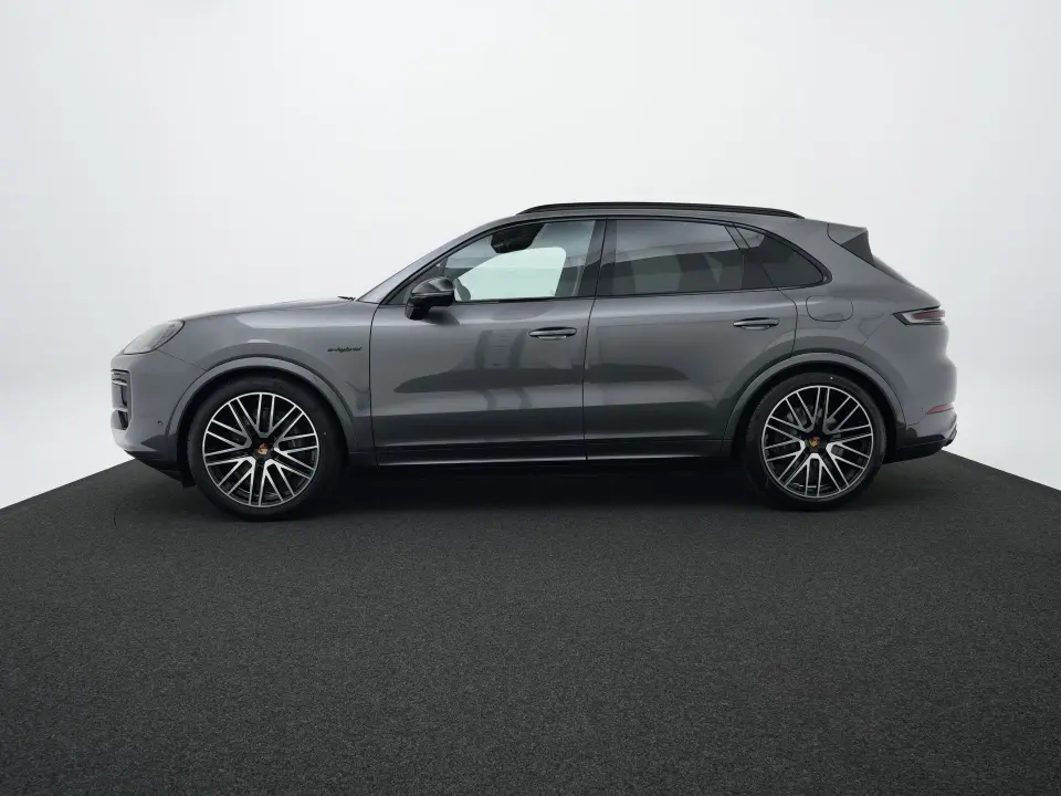 Porsche Cayenne E-Hybrid Black Edition