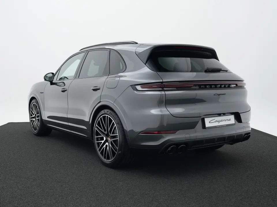 Porsche Cayenne E-Hybrid Black Edition
