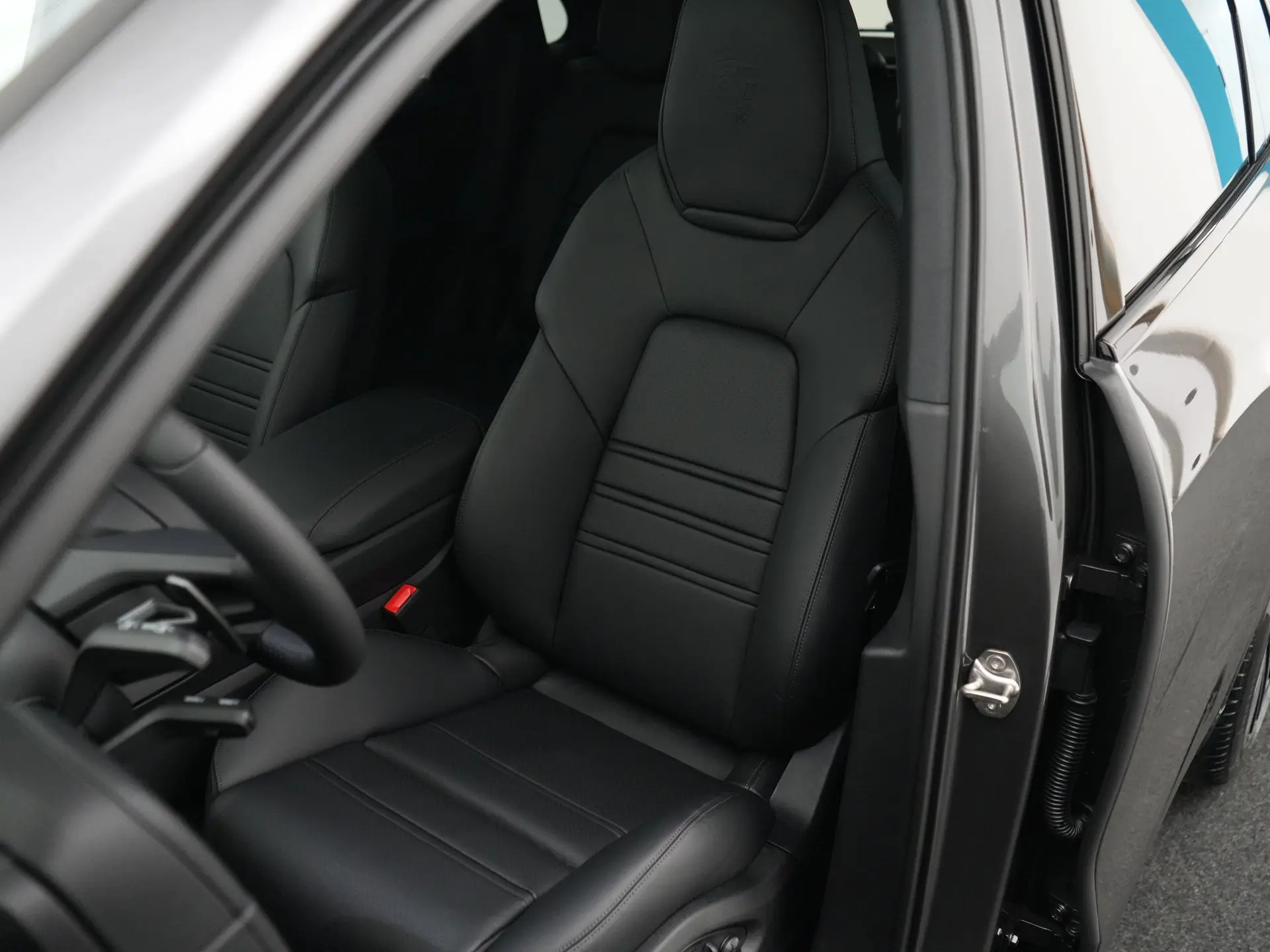 Cayenne E-Hybrid Black Edition