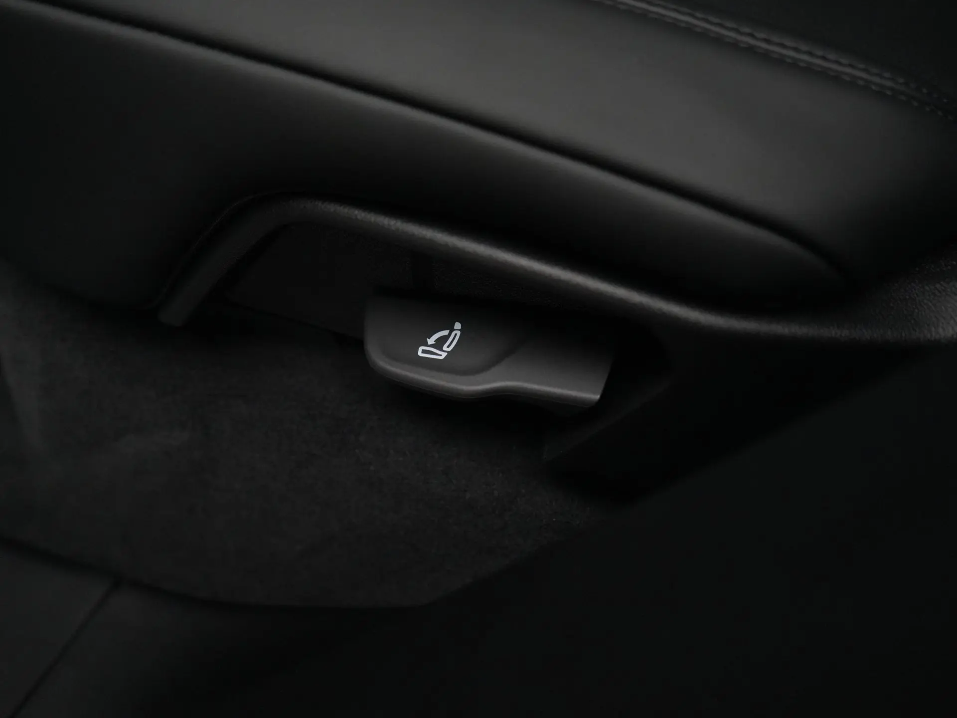 Cayenne E-Hybrid Black Edition