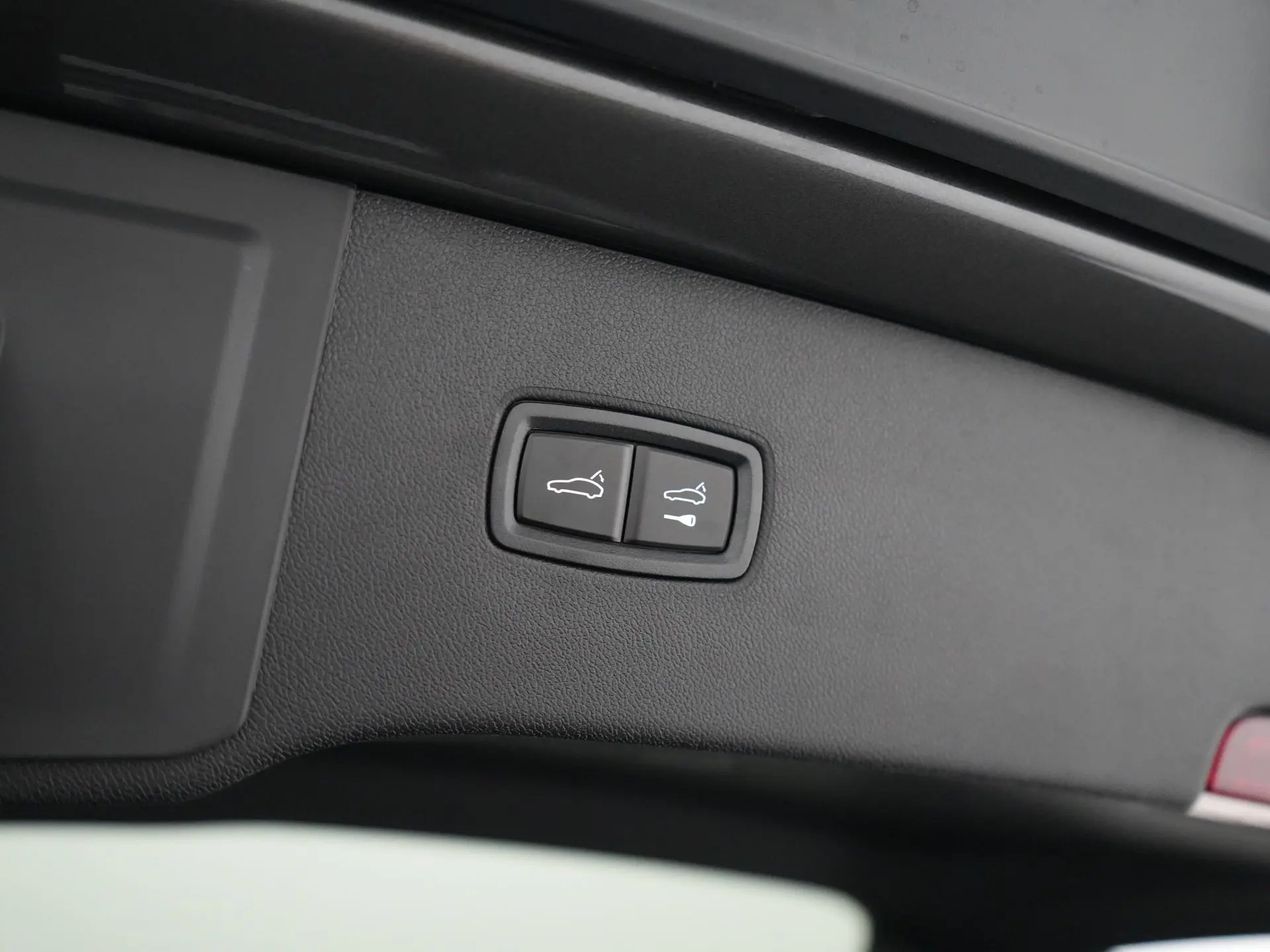 Cayenne E-Hybrid Black Edition