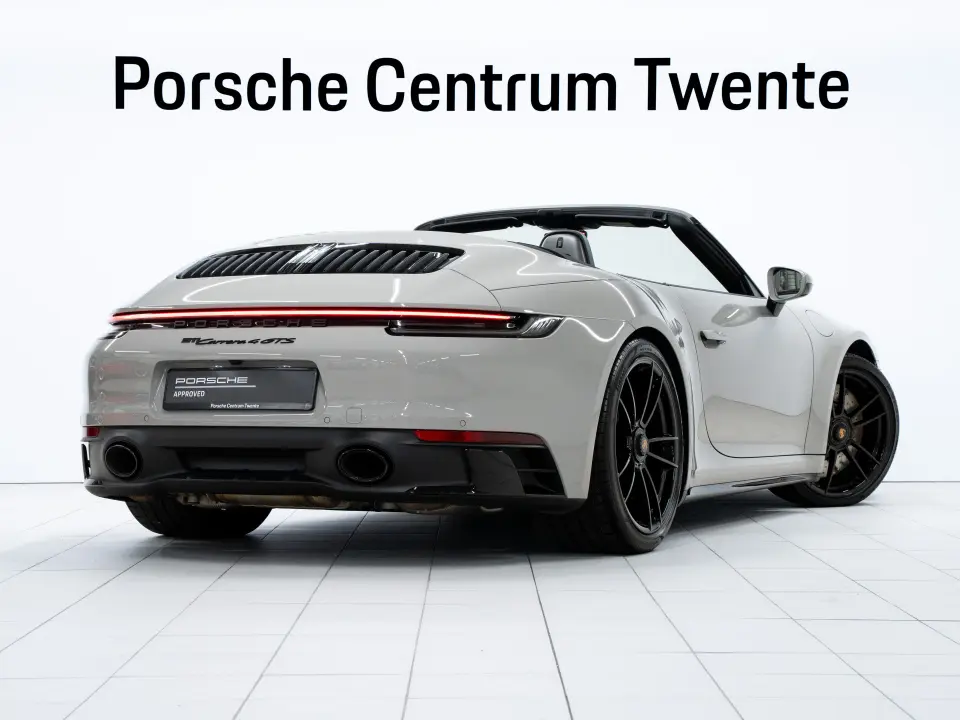 Porsche 911 Carrera 4 GTS Cabriolet