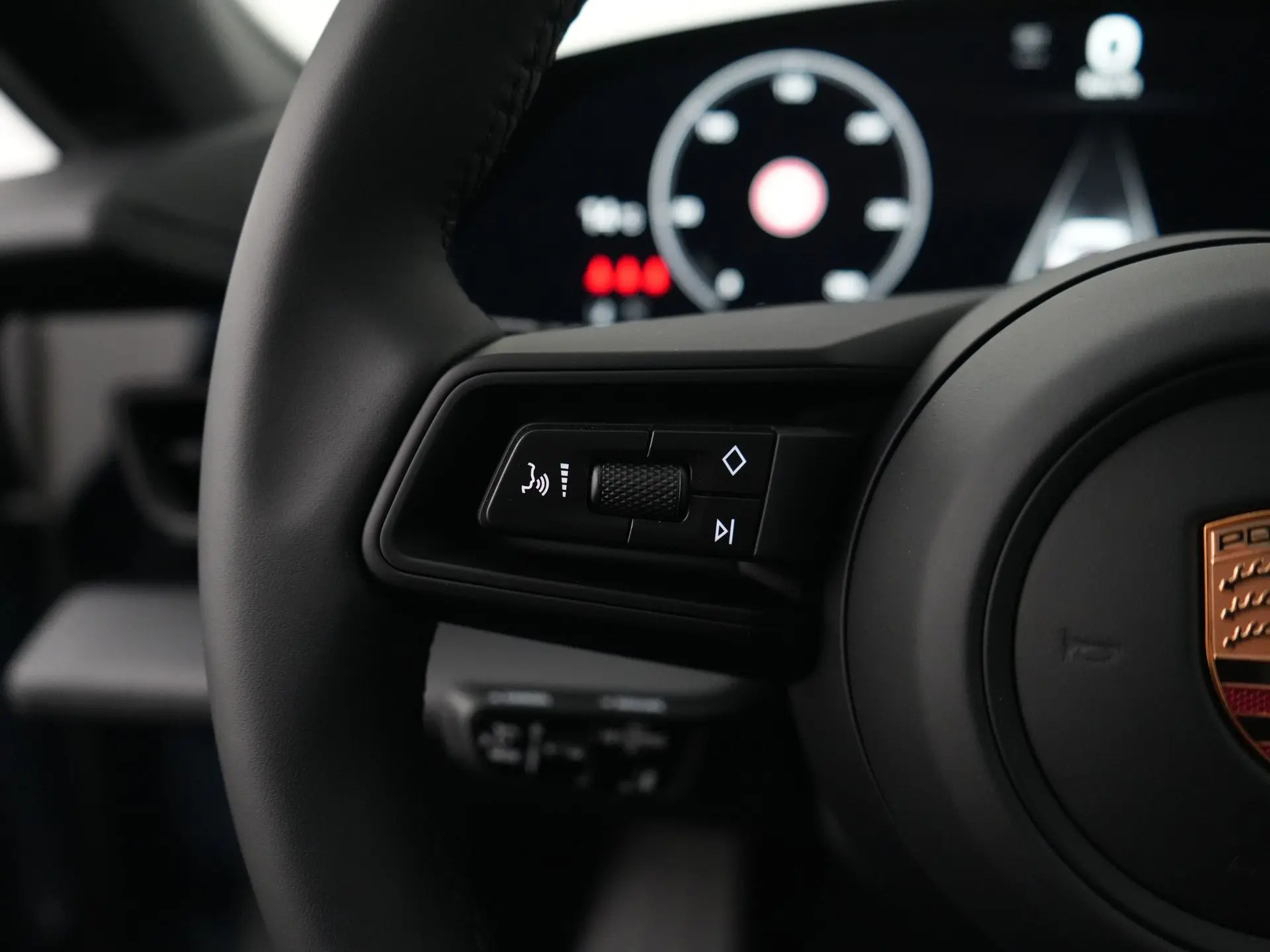 Taycan Black Edition