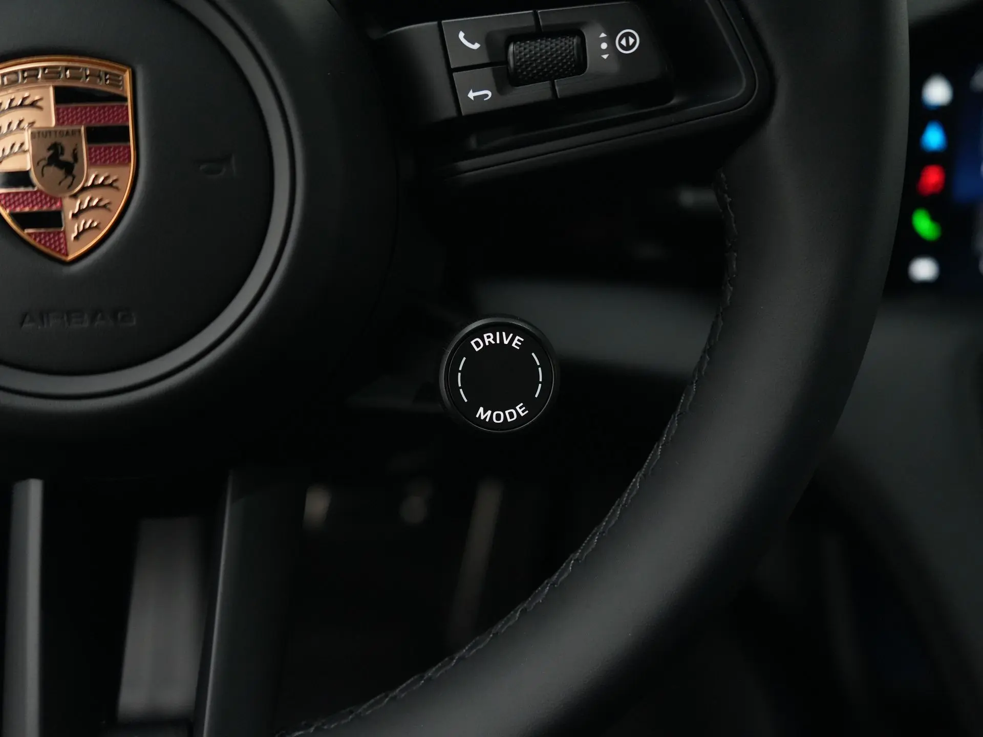 Taycan Black Edition