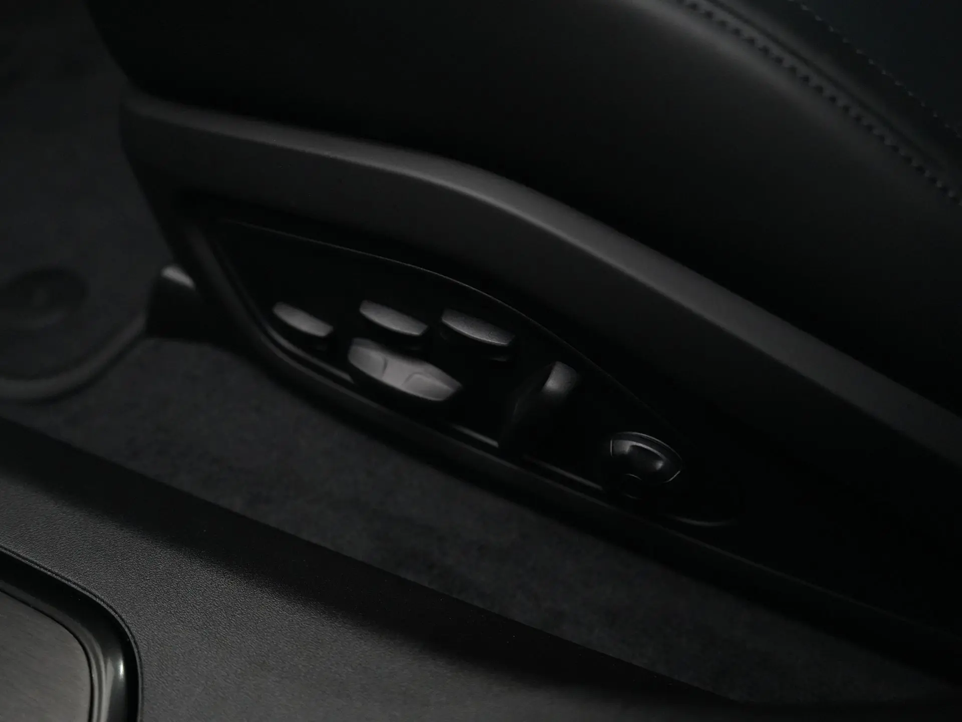 Taycan Black Edition