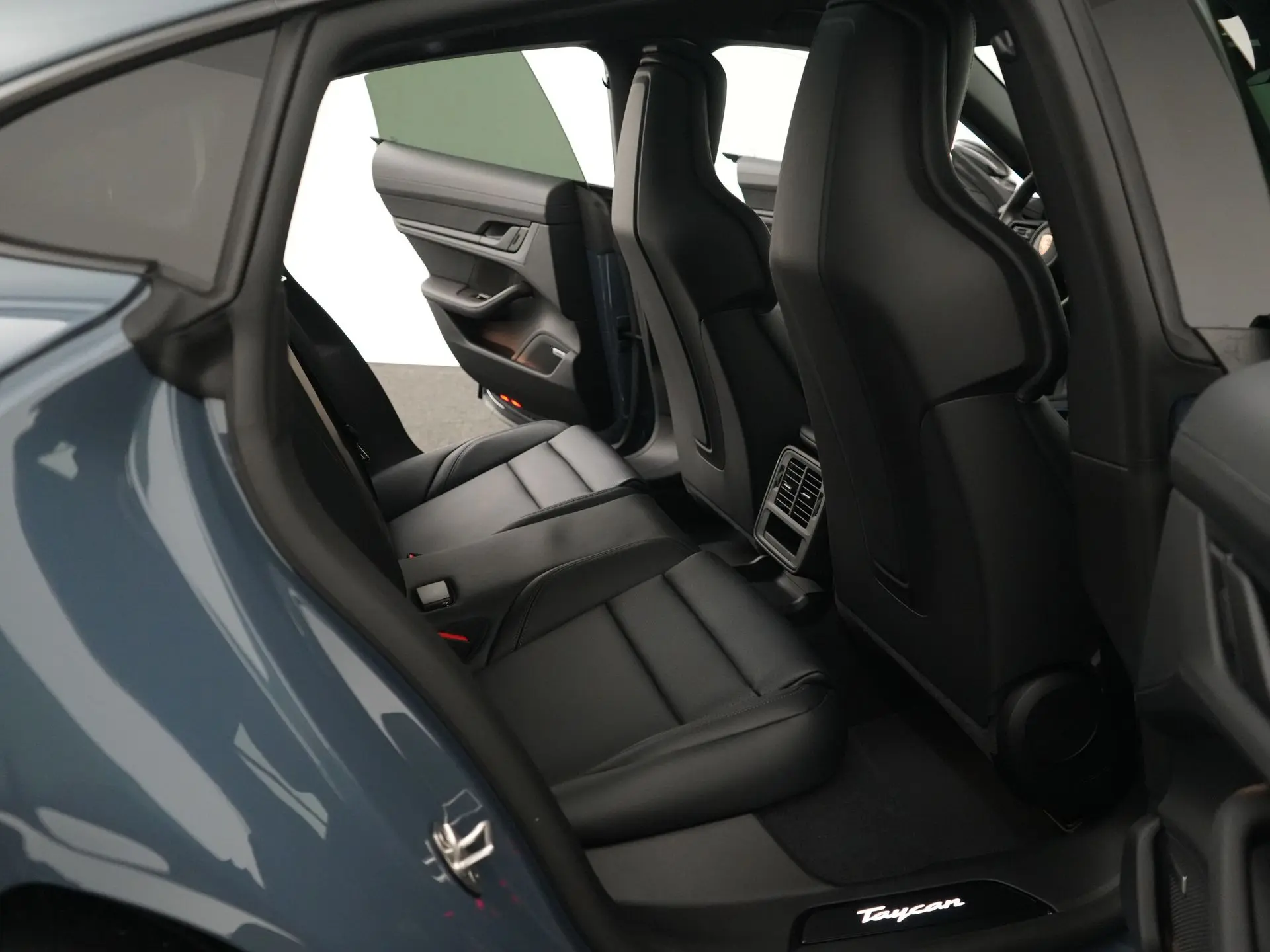 Taycan Black Edition