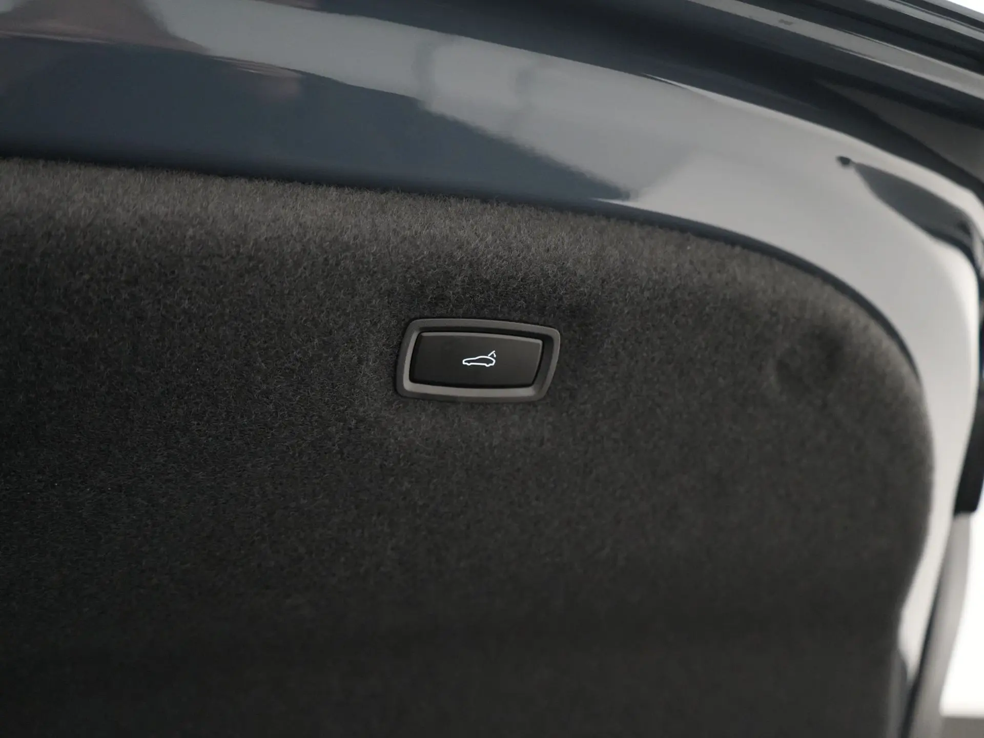 Taycan Black Edition