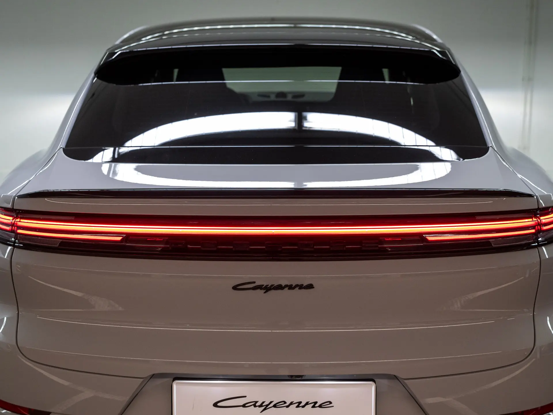 Cayenne E-Hybrid Black Edition Coupé