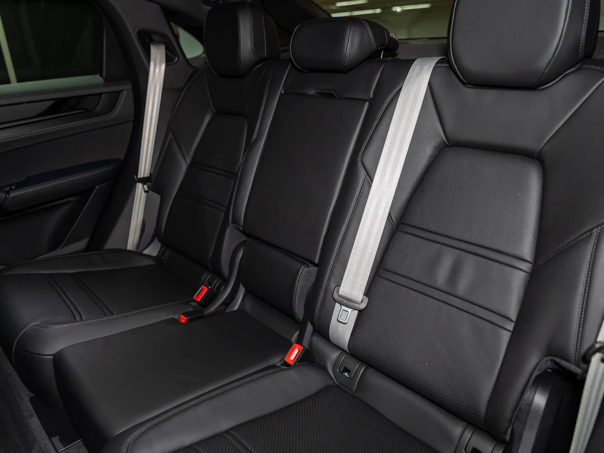 Cayenne E-Hybrid Black Edition Coupé