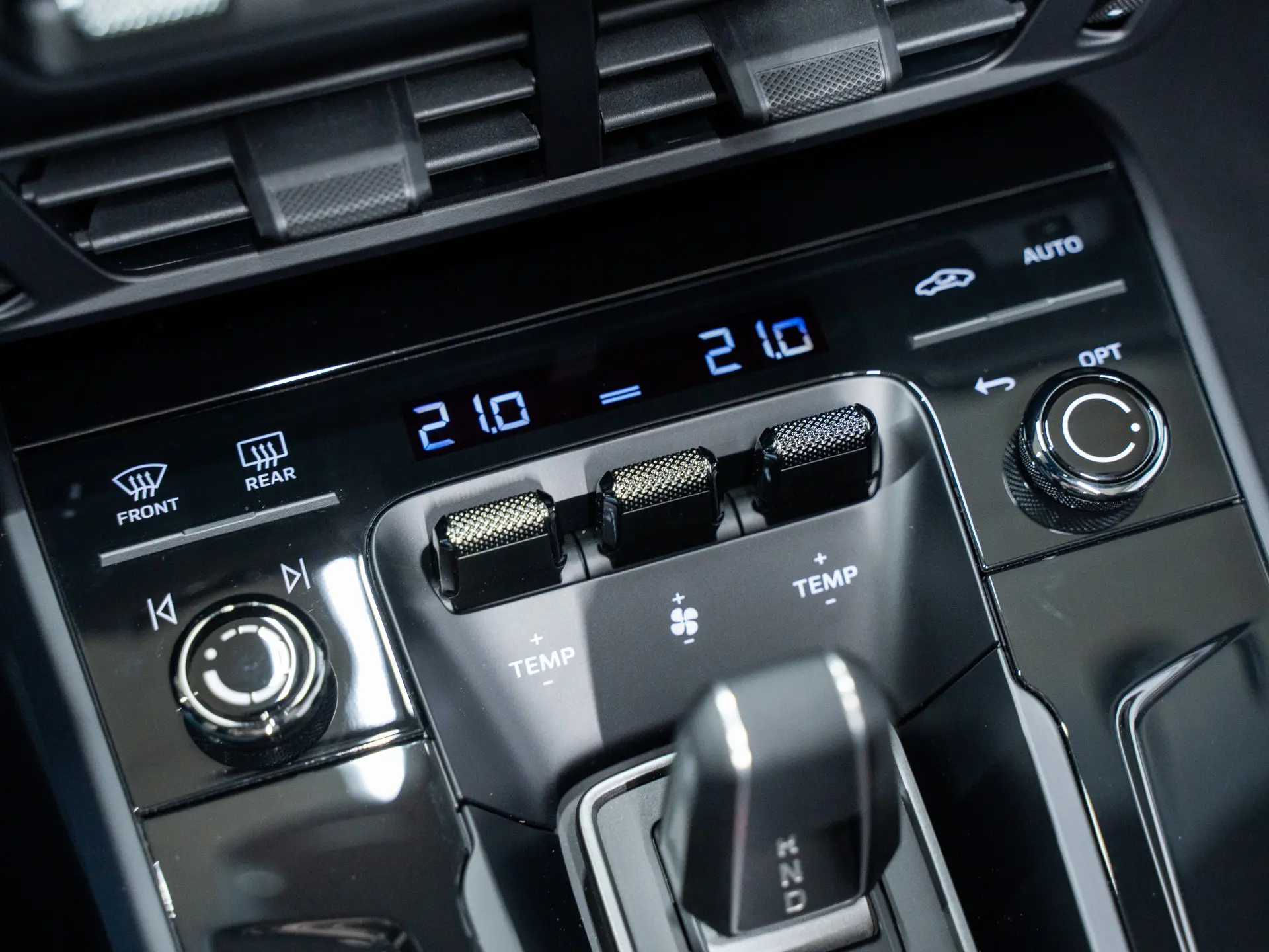 911 Carrera 4 GTS Cabriolet