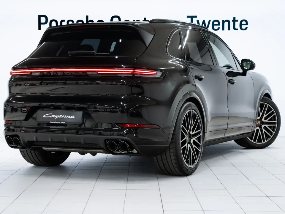 Porsche Cayenne E-Hybrid Black Edition