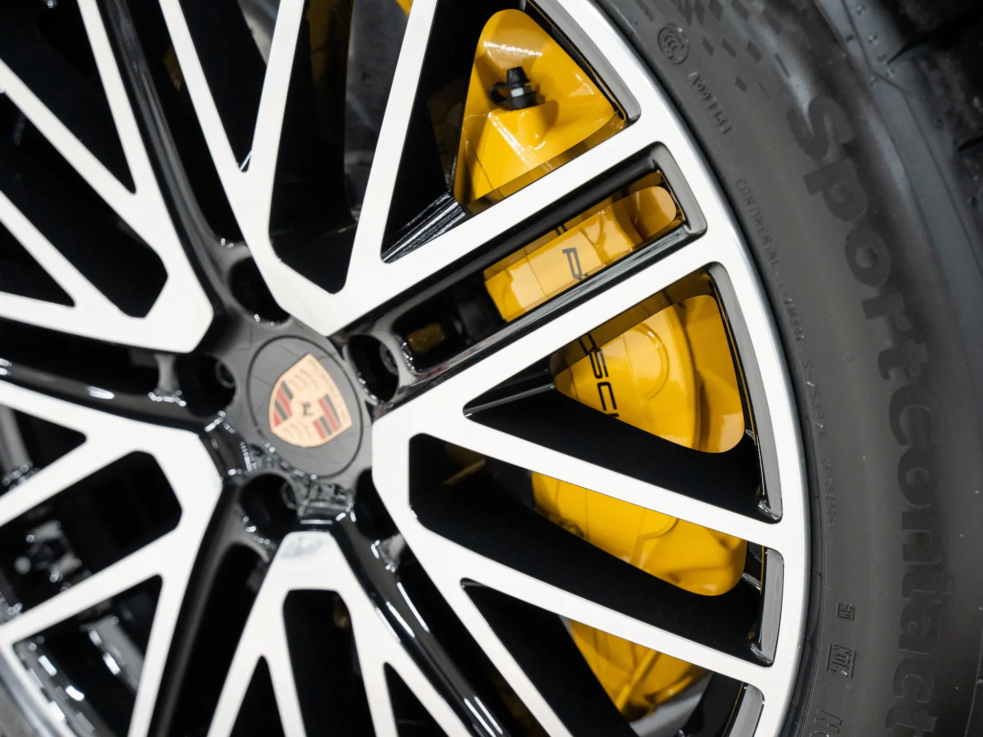 Cayenne E-Hybrid Black Edition