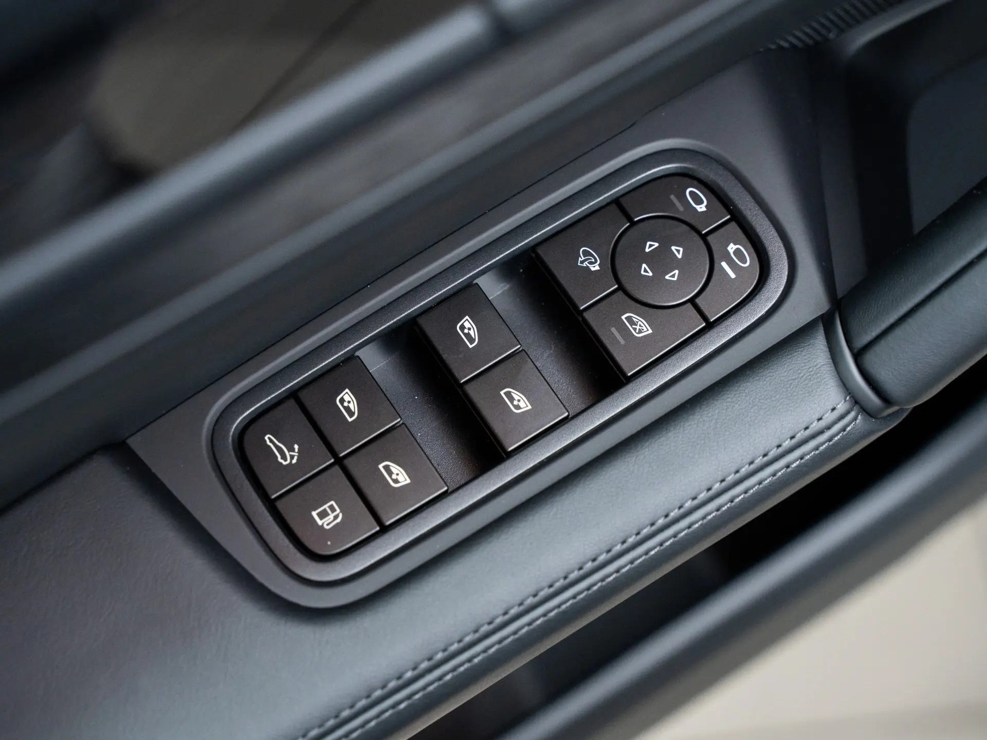 Cayenne E-Hybrid Black Edition