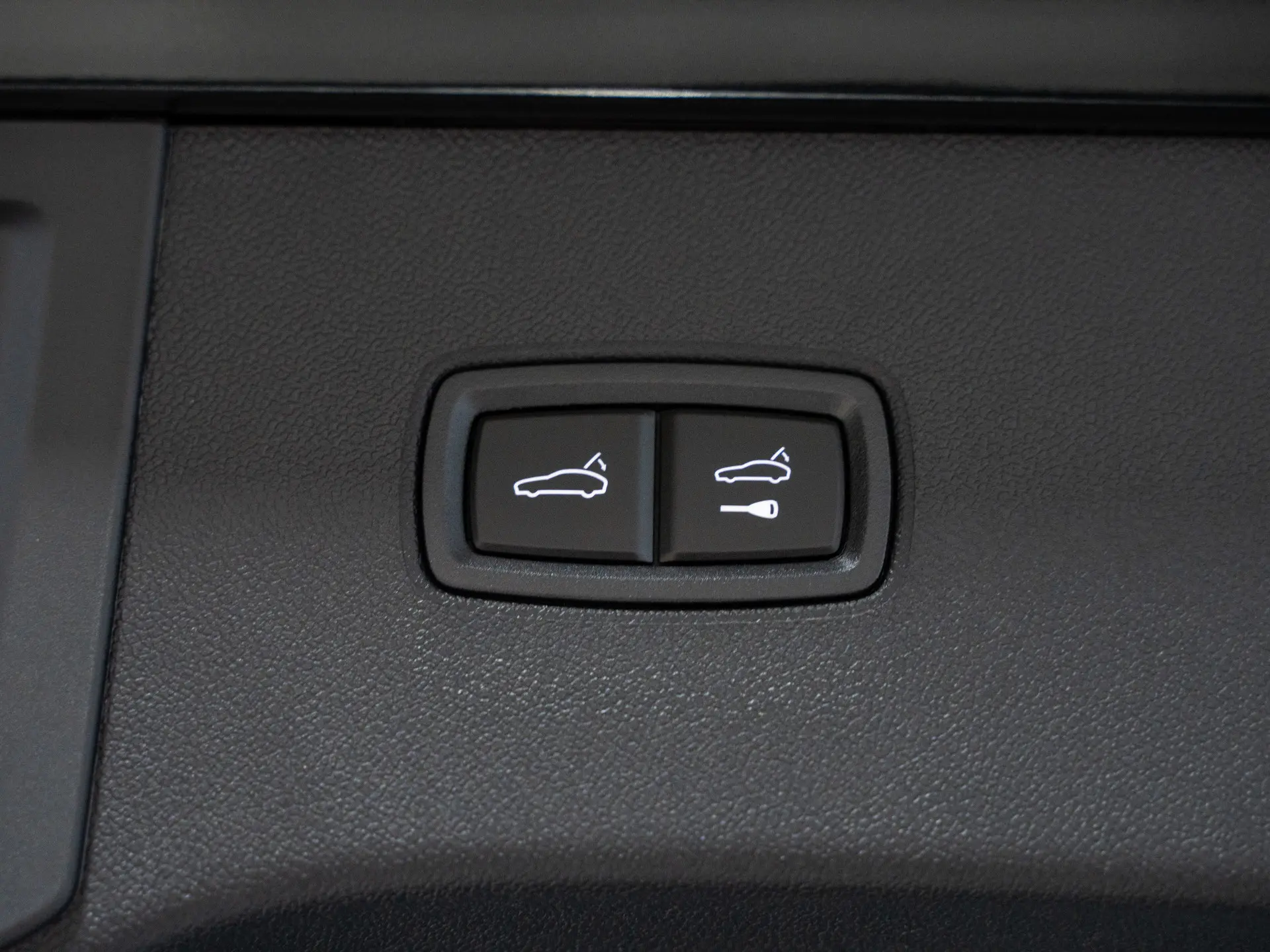 Cayenne E-Hybrid Black Edition