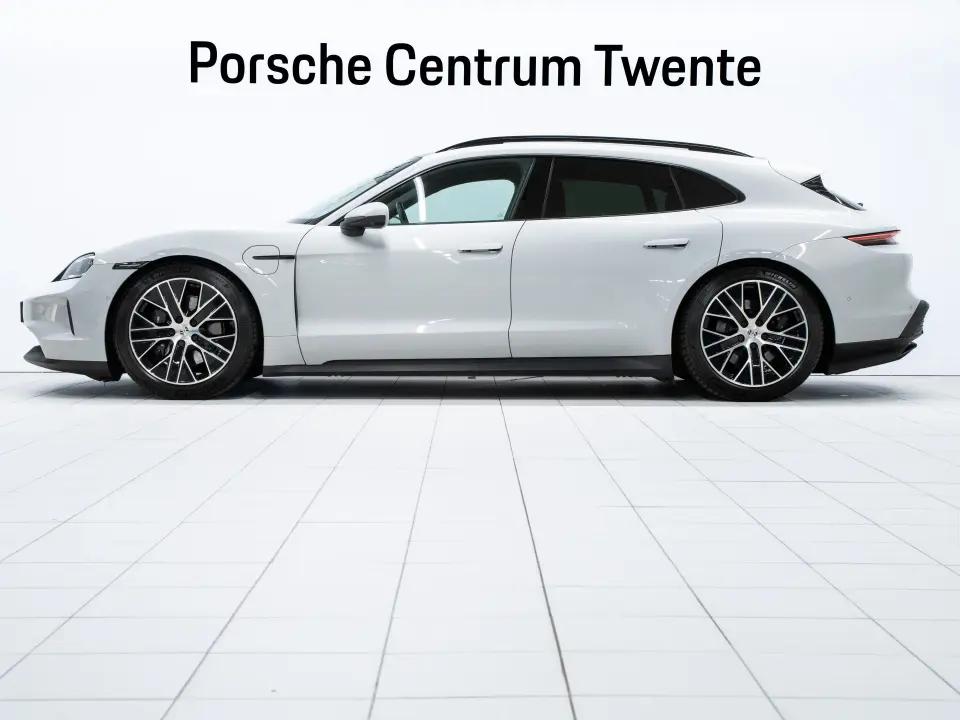 Taycan Sport Tursimo