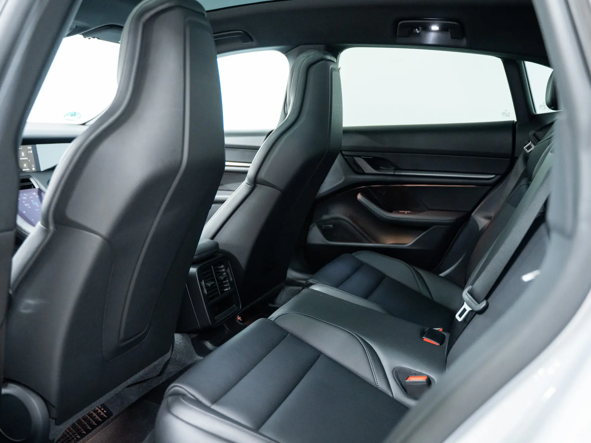 Taycan Sport Tursimo