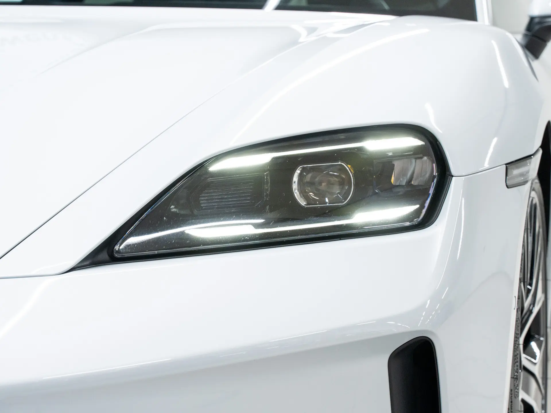 Taycan Sport Tursimo