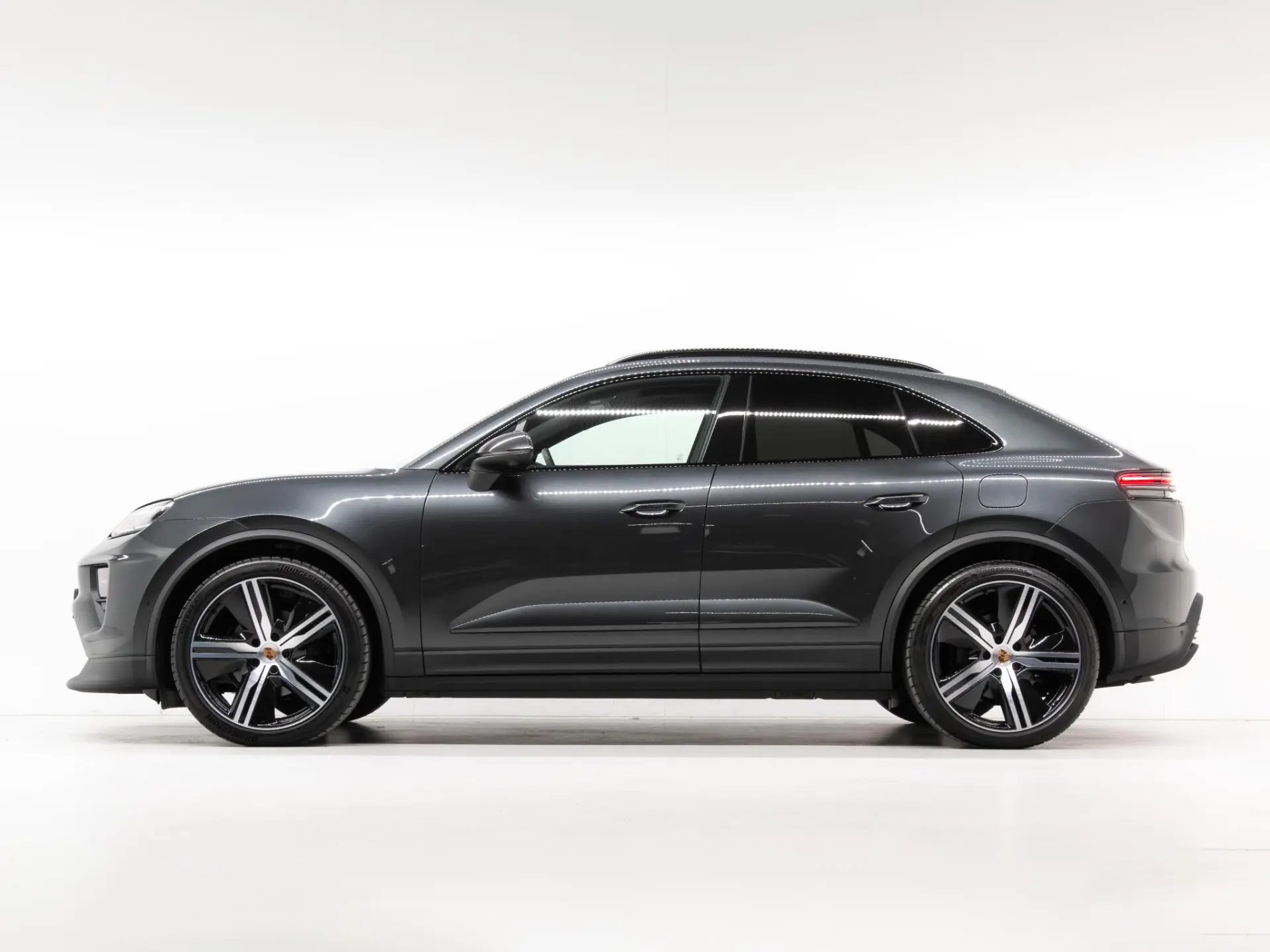Macan 4