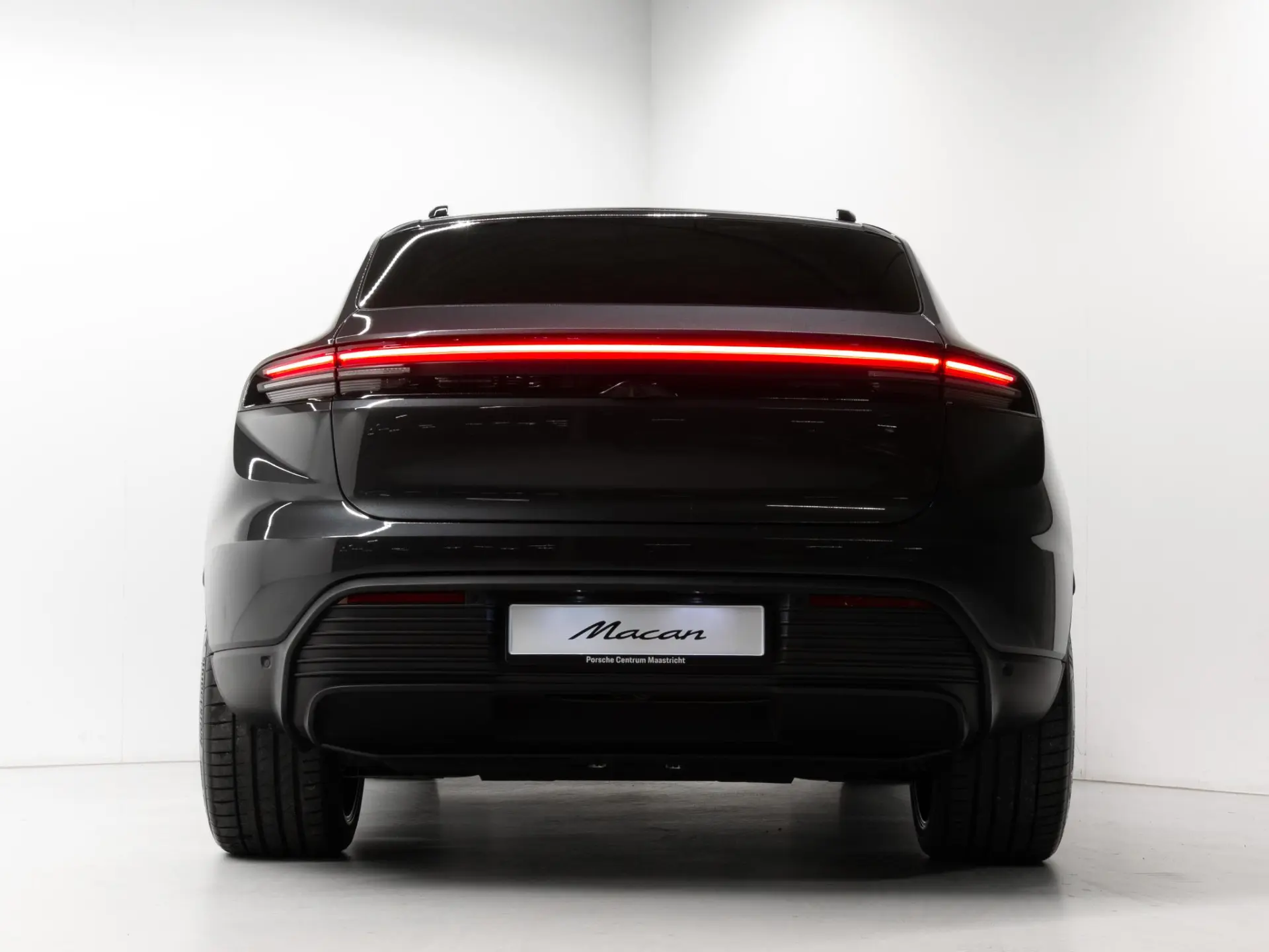 Macan 4