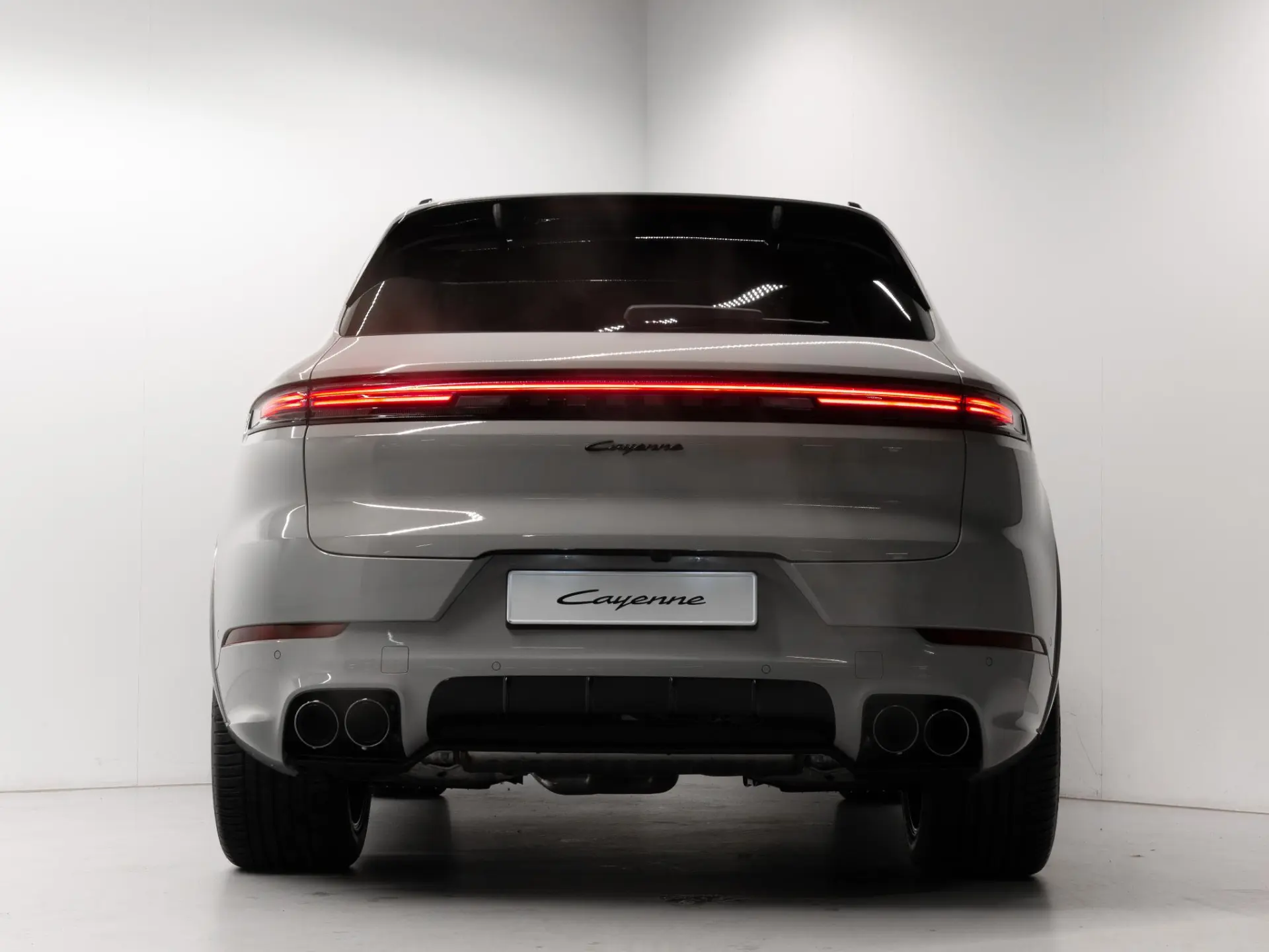 Cayenne E-Hybrid Black Edition