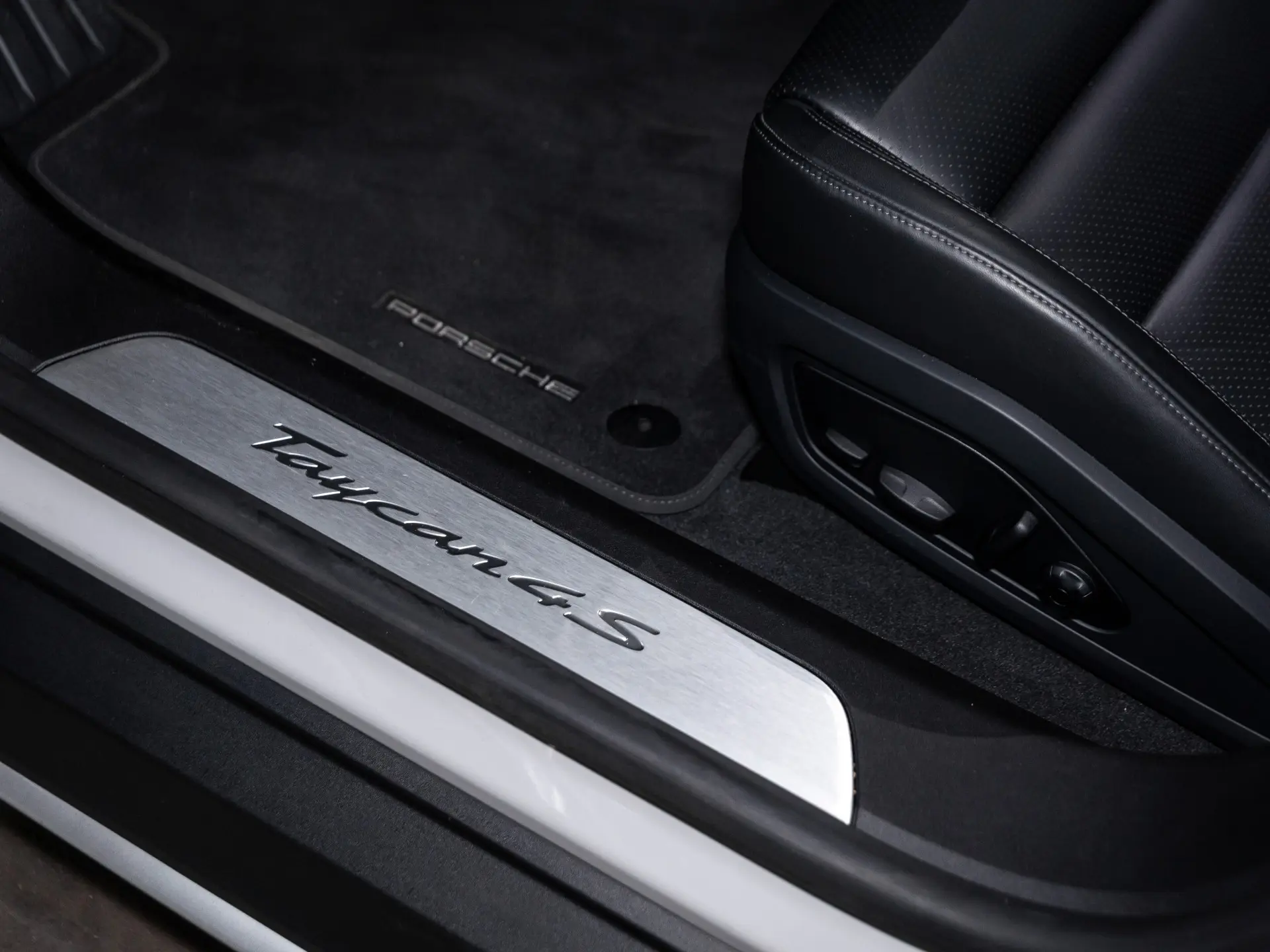 Taycan Cross Turismo 4S 105 kWh