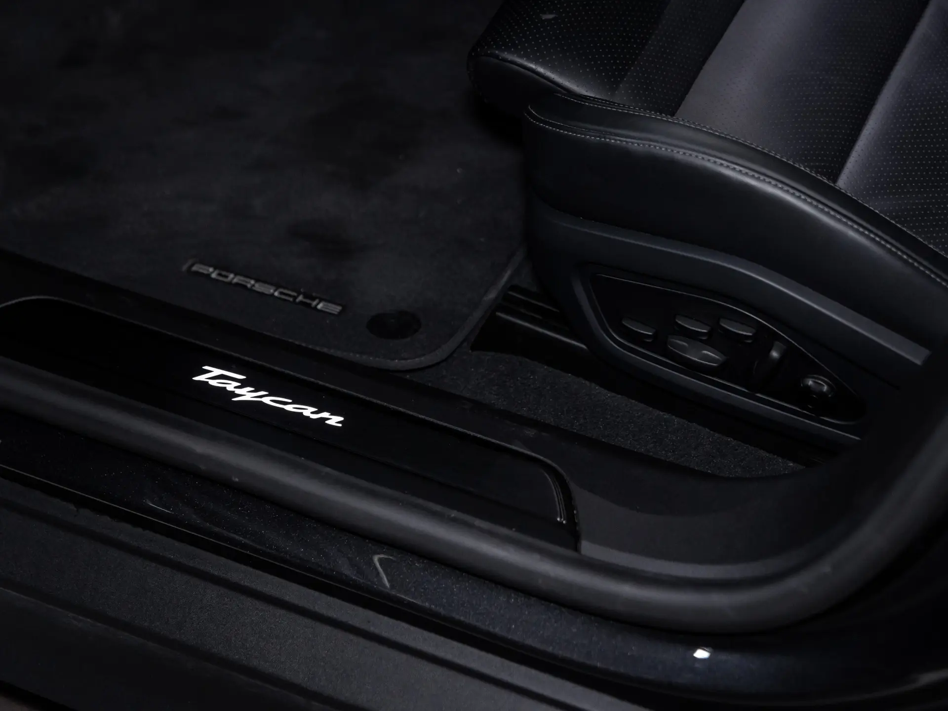 Taycan Sport Tursimo