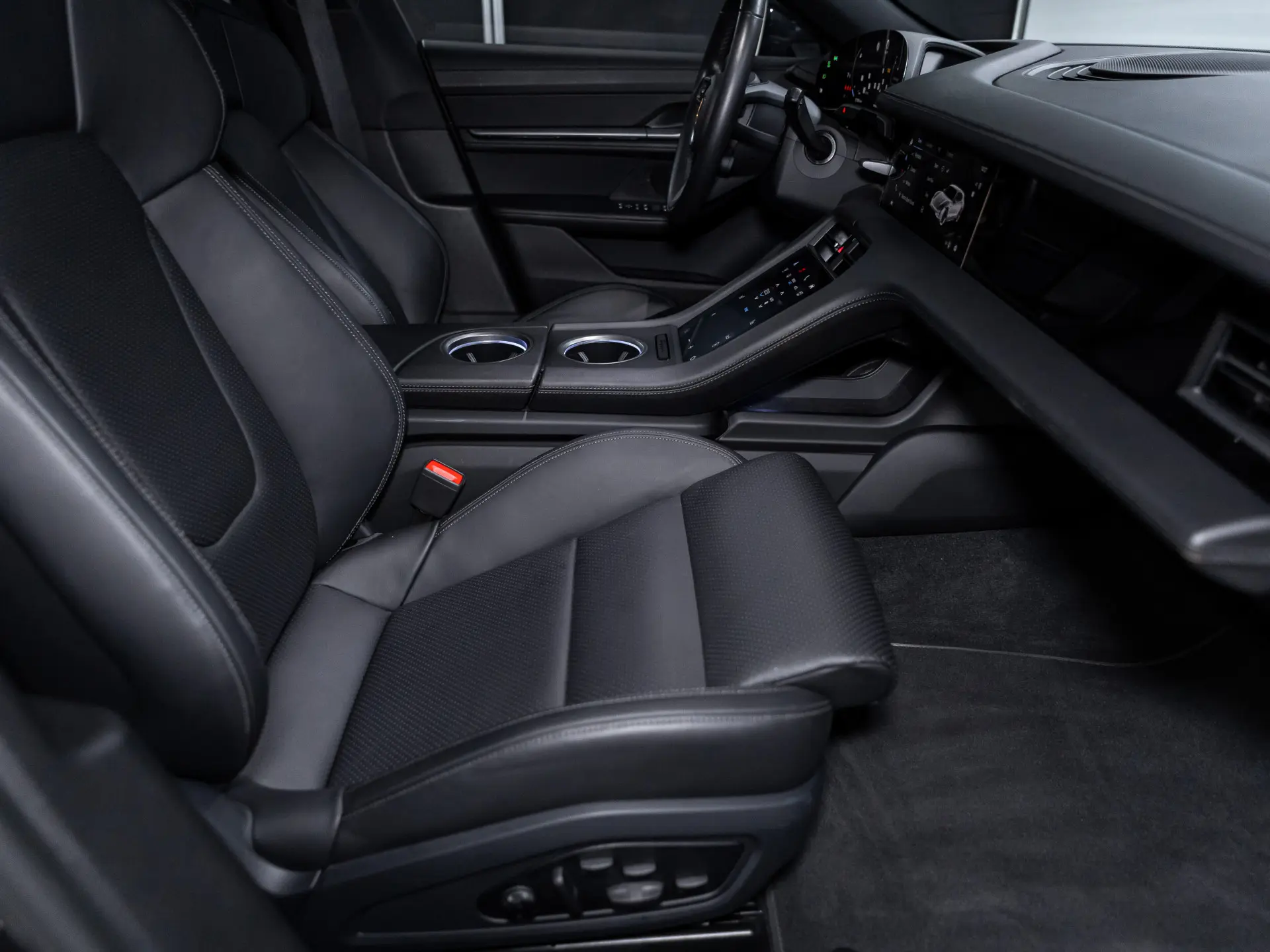 Taycan Sport Tursimo