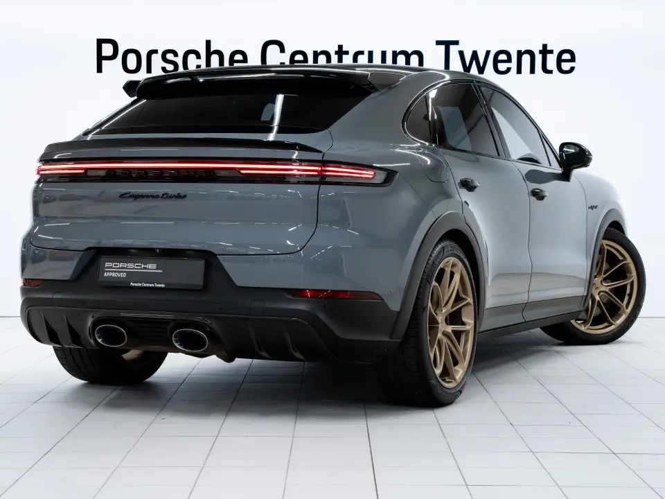Porsche Cayenne Turbo E-Hybrid Coupé met GT-Pakket