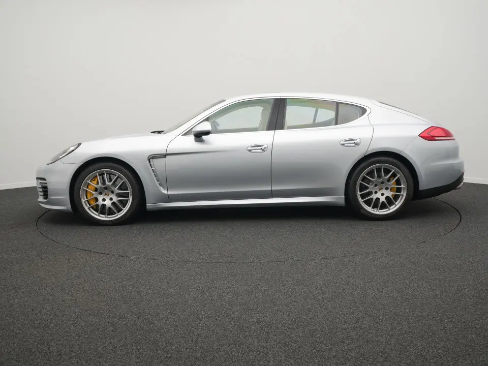 Porsche Panamera Turbo S