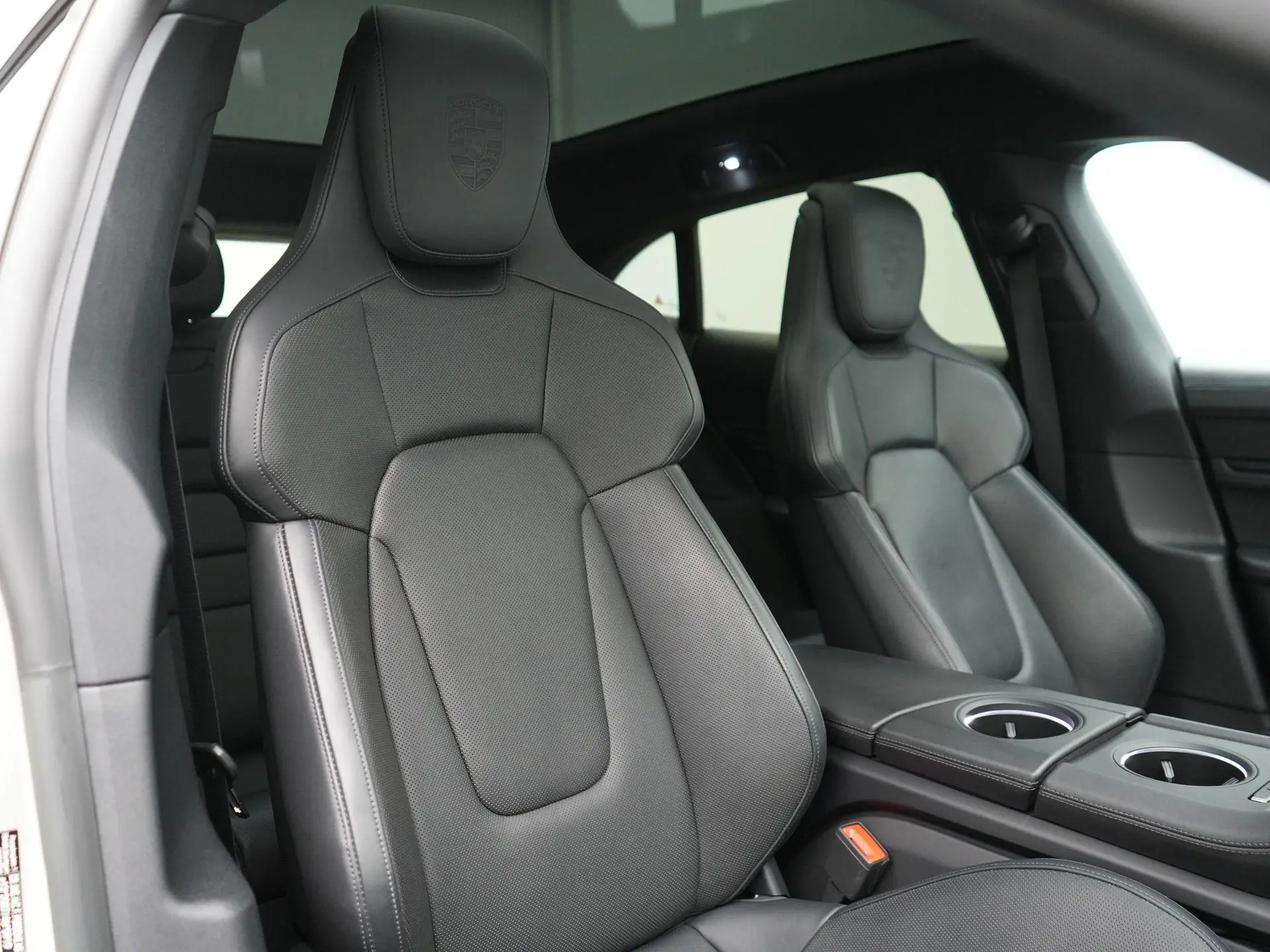 Taycan Cross Turismo 4