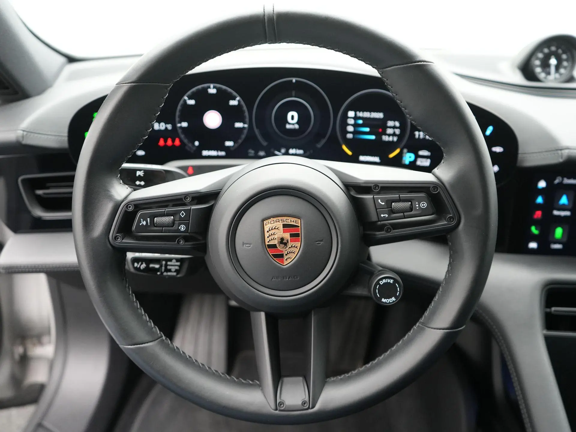 Taycan Cross Turismo 4