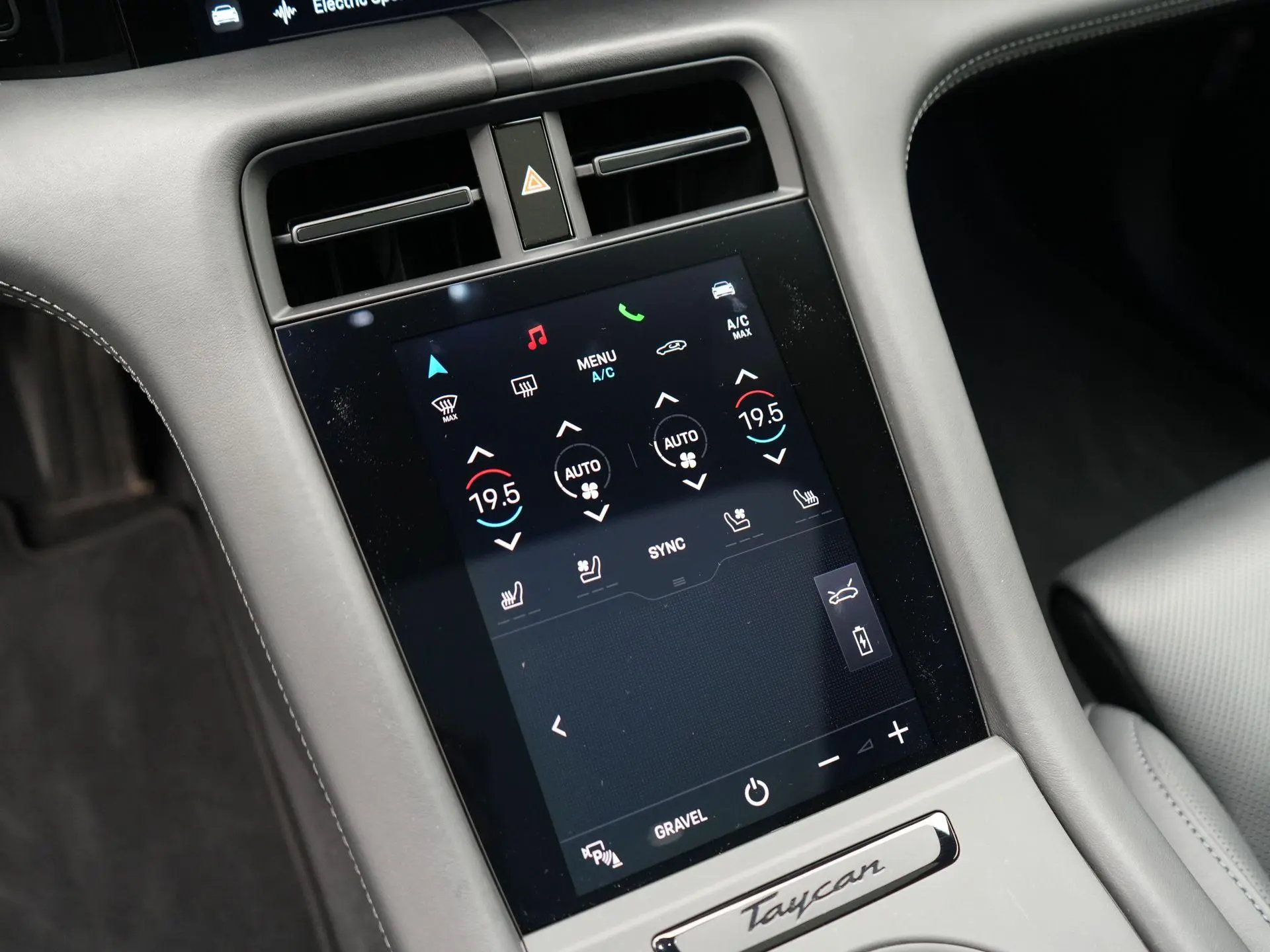 Taycan Cross Turismo 4