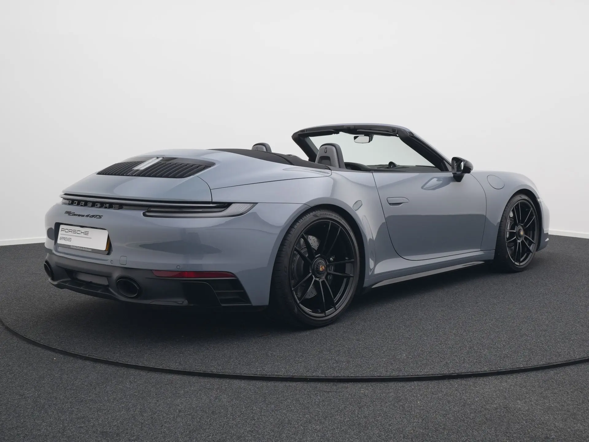 911 Carrera 4 GTS Cabriolet