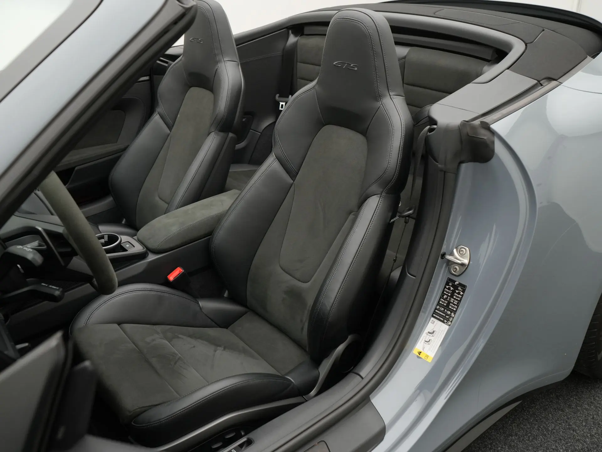 911 Carrera 4 GTS Cabriolet