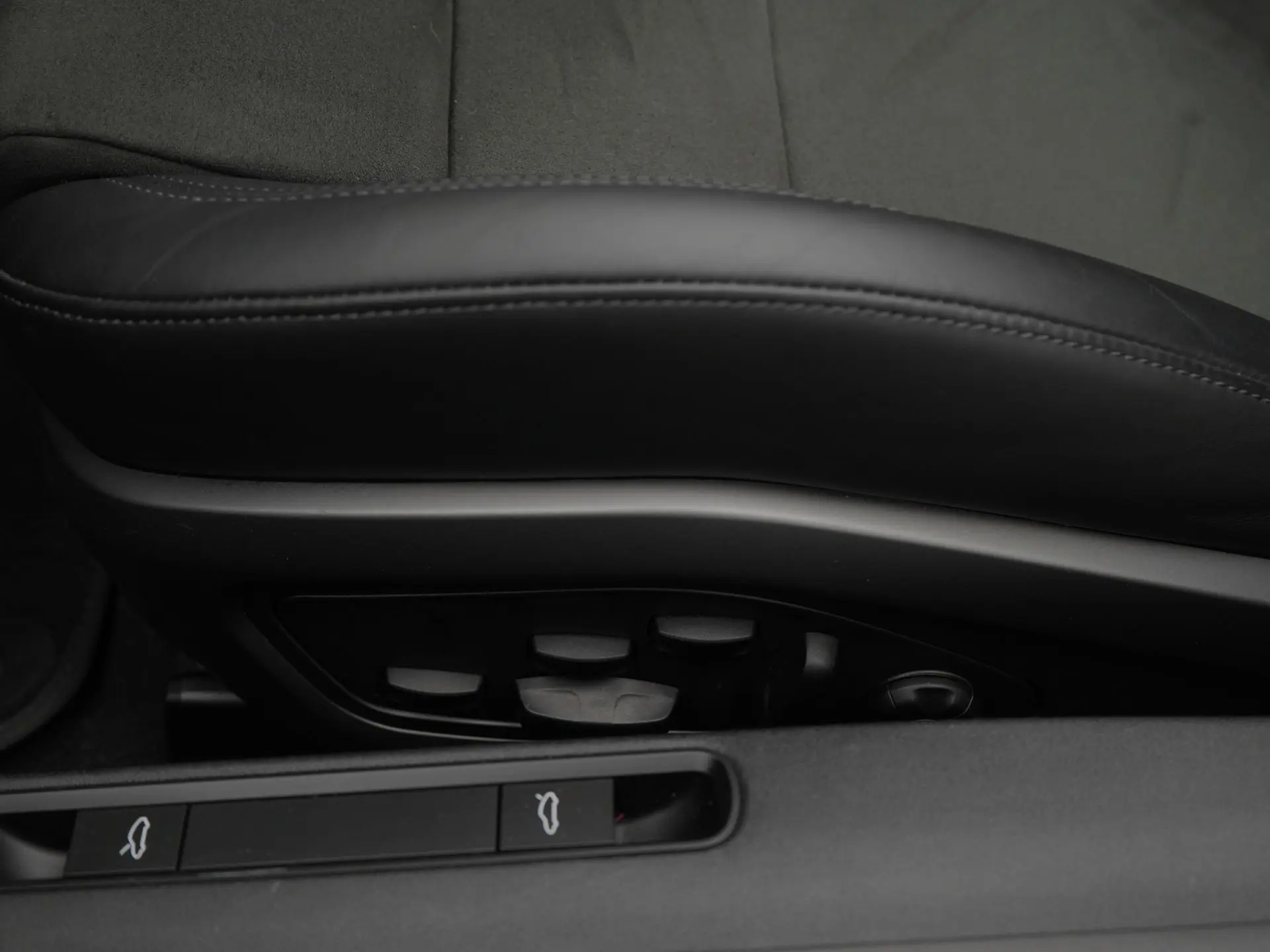 911 Carrera 4 GTS Cabriolet