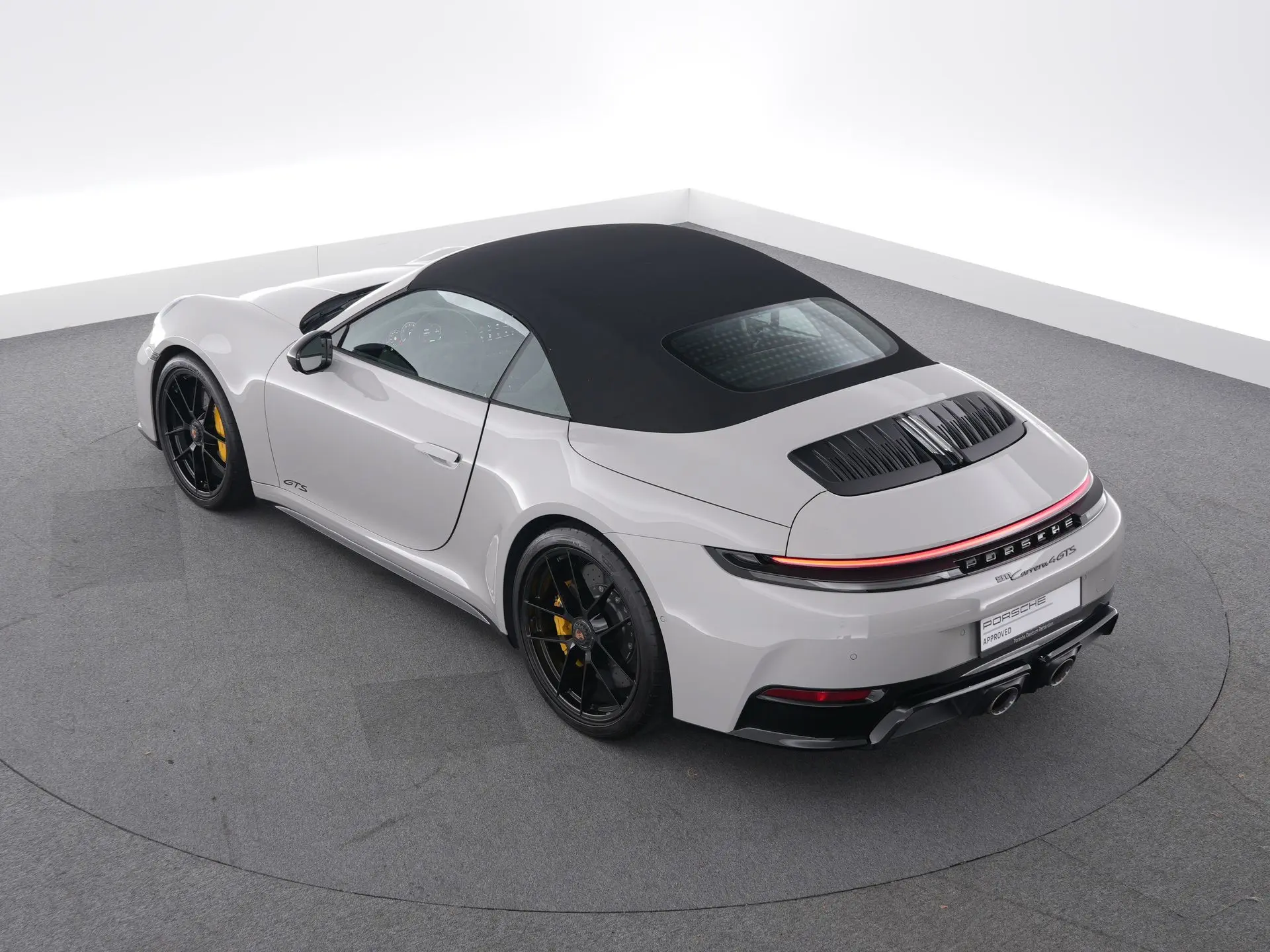 911 Carrera 4 GTS Cabriolet