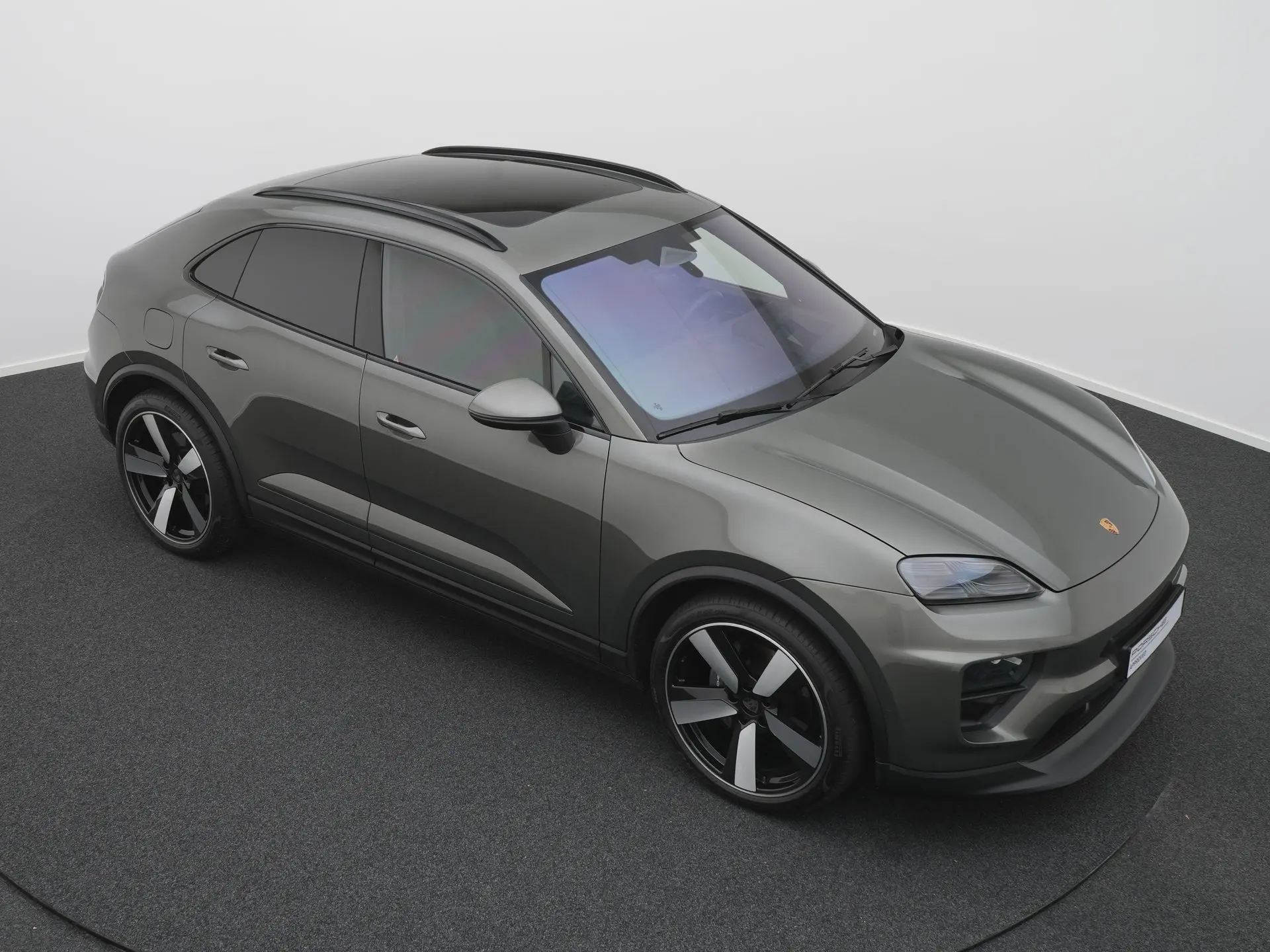 Macan 4