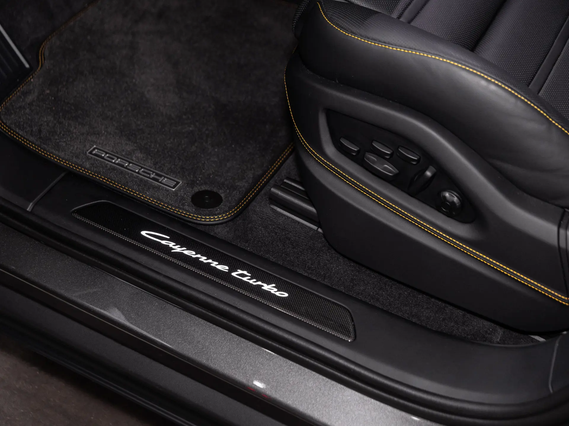 Cayenne Turbo E-Hybrid Coupé met GT Pakket