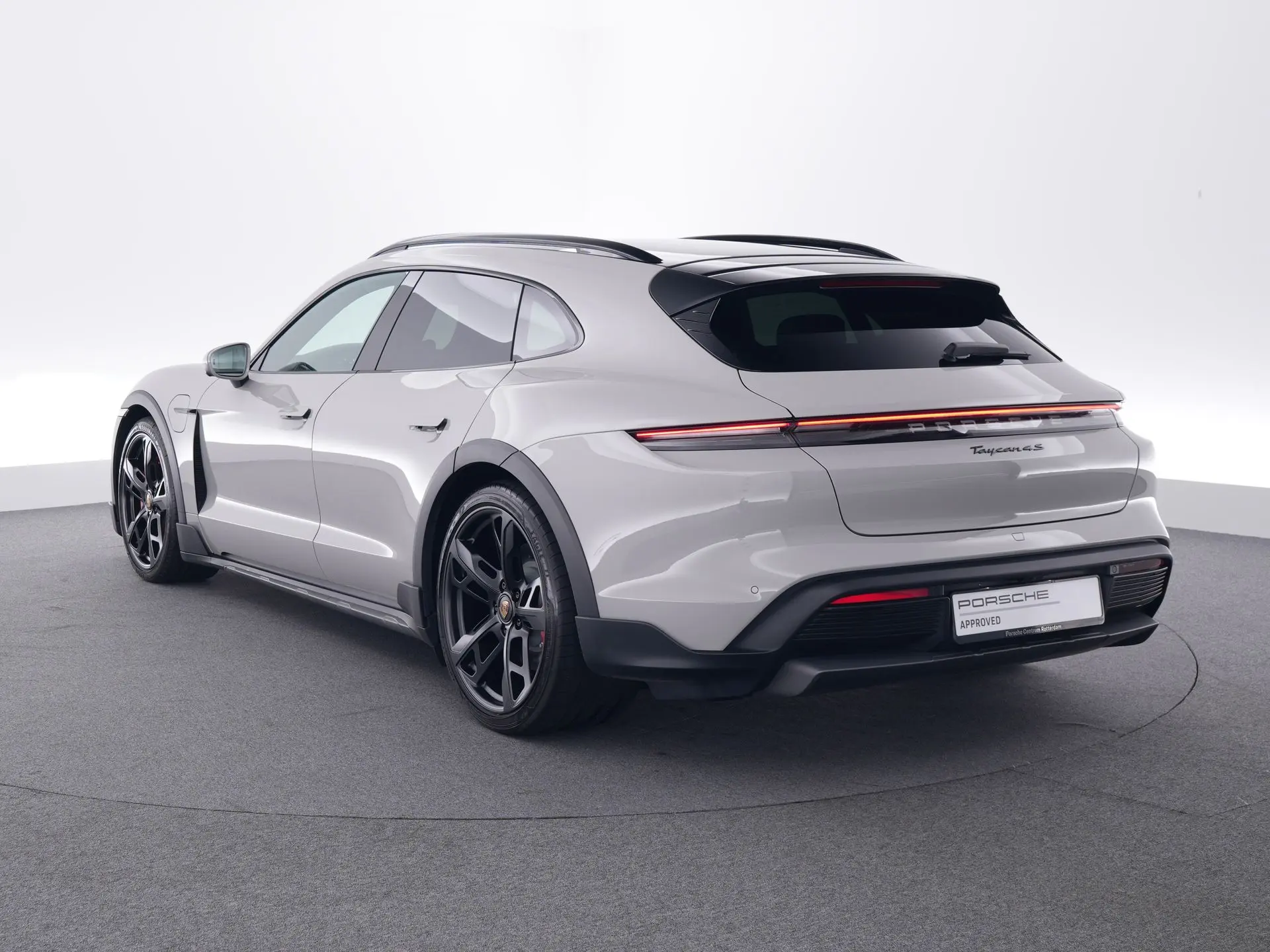 Taycan 4S Cross Turismo