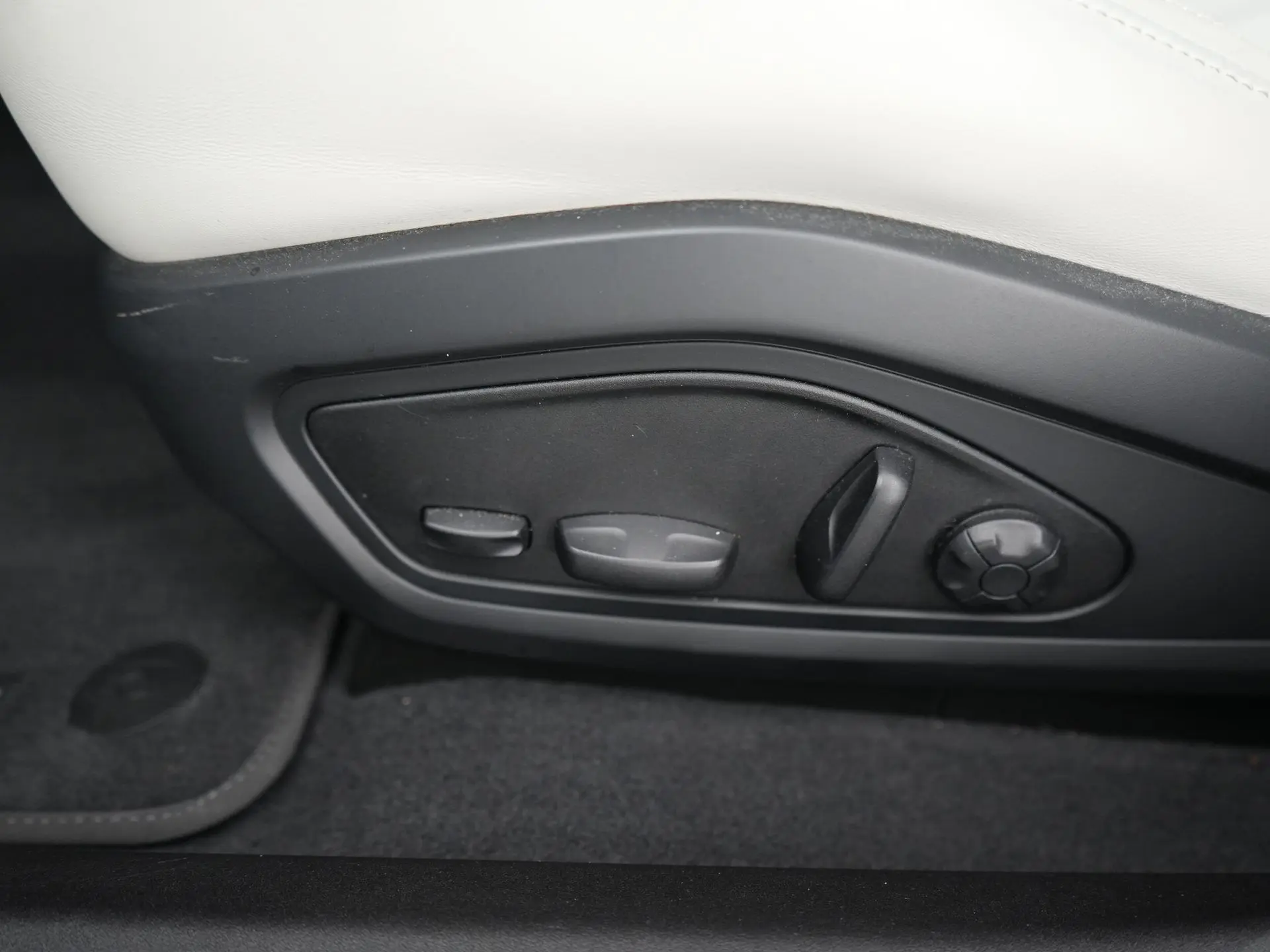 Taycan 4S Cross Turismo