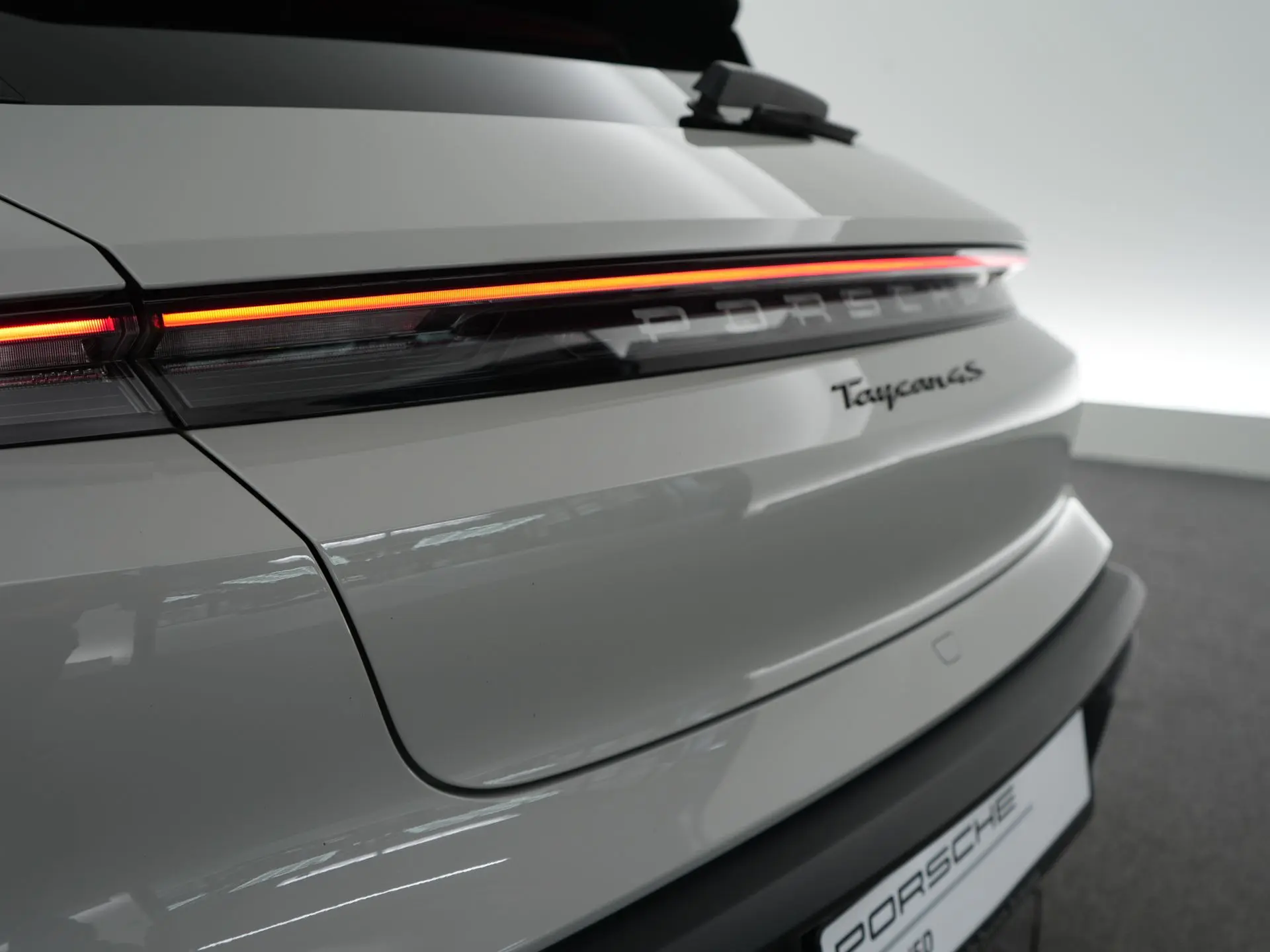 Taycan 4S Cross Turismo