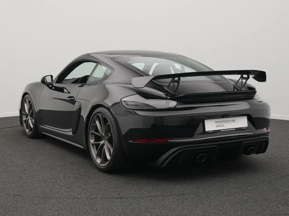 718 Cayman GT4