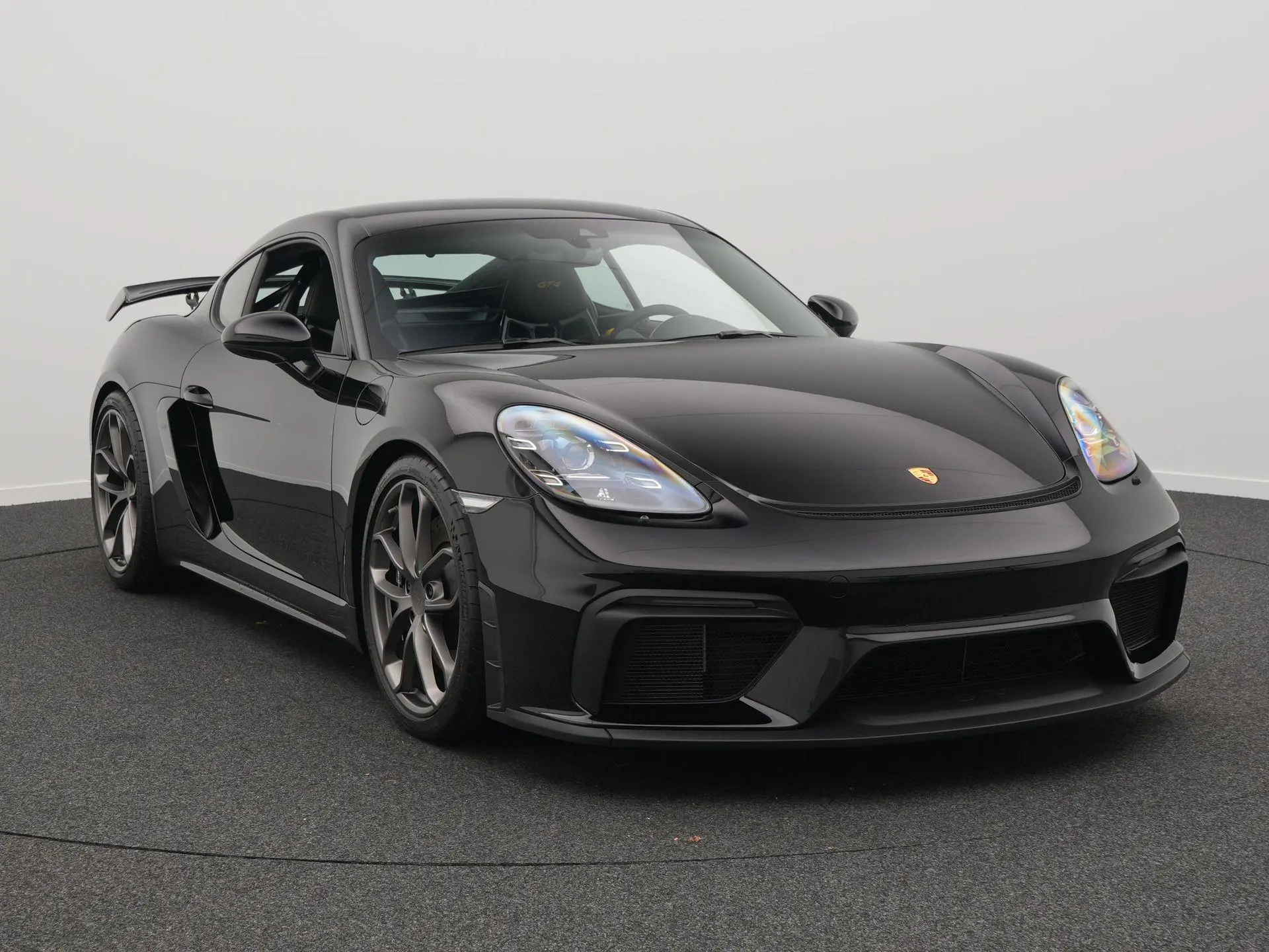 718 Cayman GT4