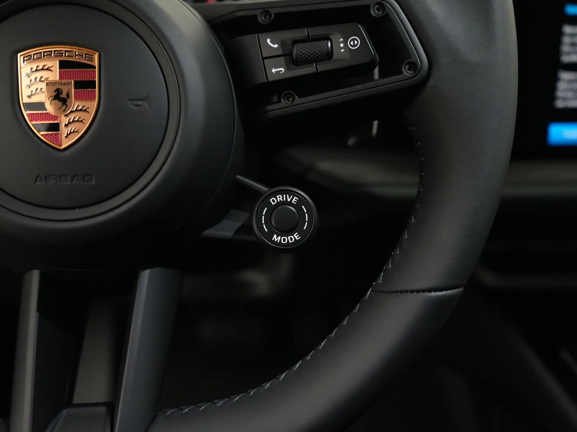 Cayenne E-Hybrid Black Edition