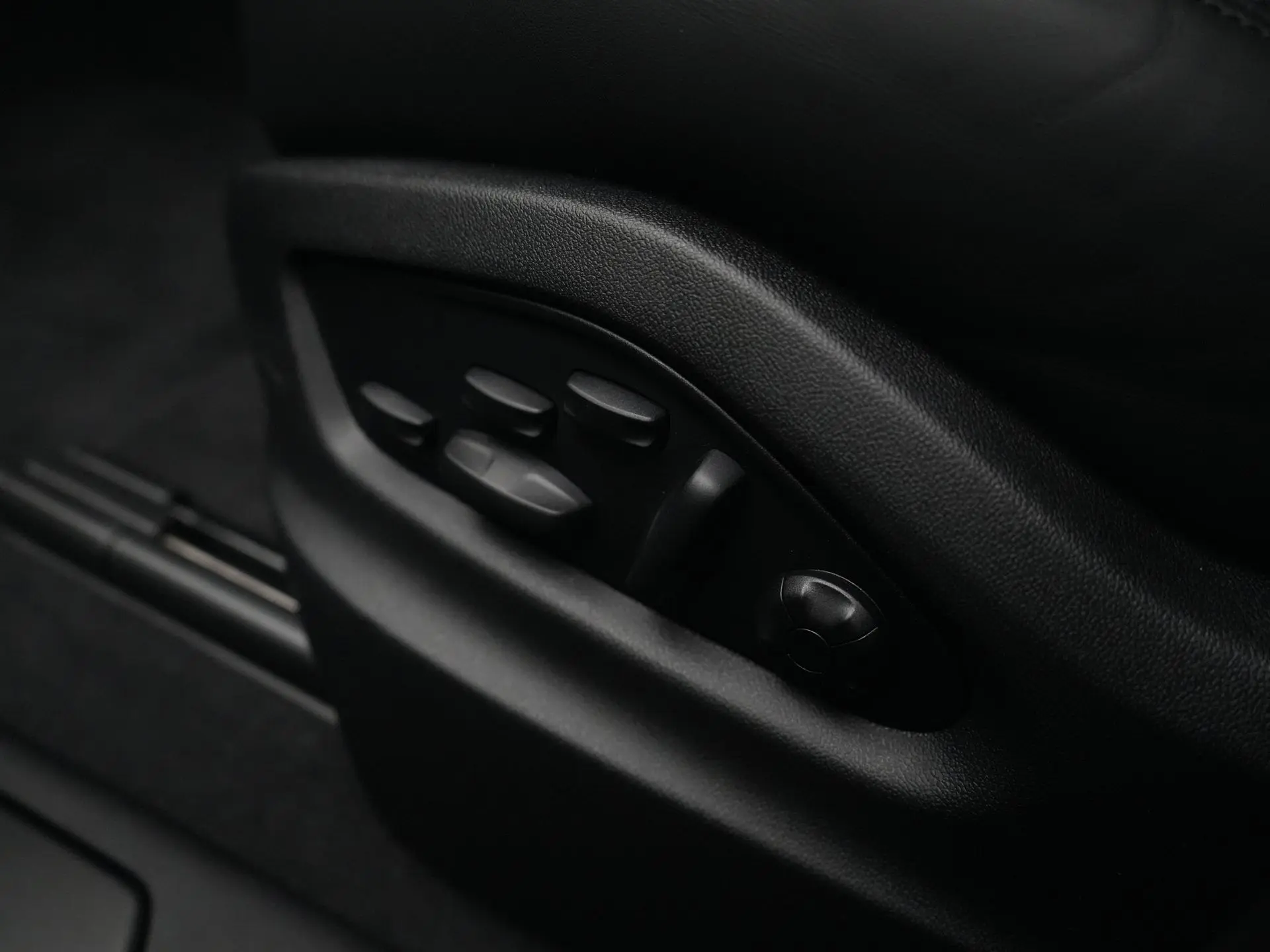 Cayenne E-Hybrid Black Edition