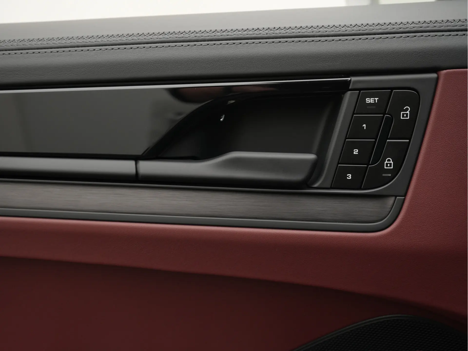 Cayenne E-Hybrid Black Edition Coupé